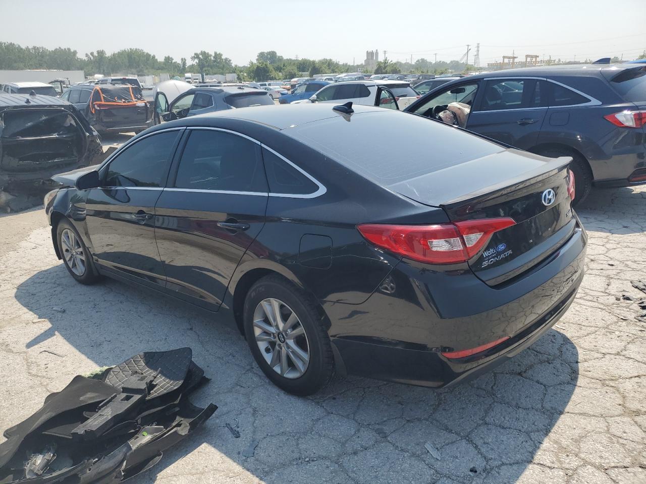 2015 Hyundai Sonata Se Черный vin: 5NPE24AF4FH180041