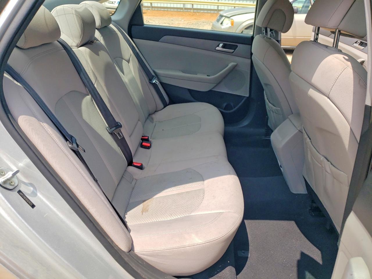 2015 Hyundai Sonata Silver vin: 5NPE24AF4FH204371