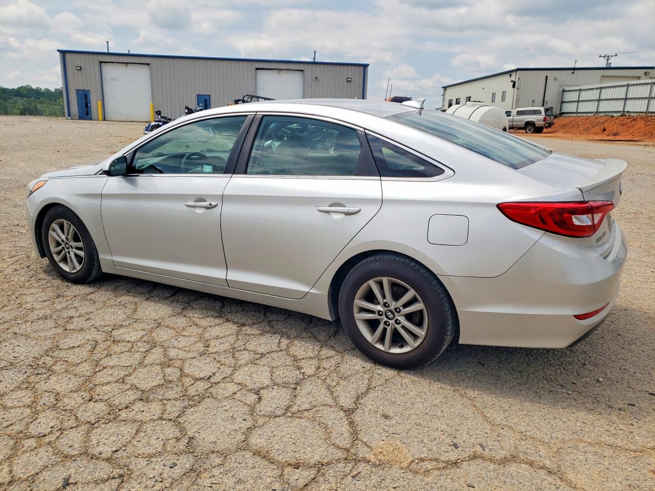 2015 Hyundai Sonata Silver vin: 5NPE24AF4FH204371