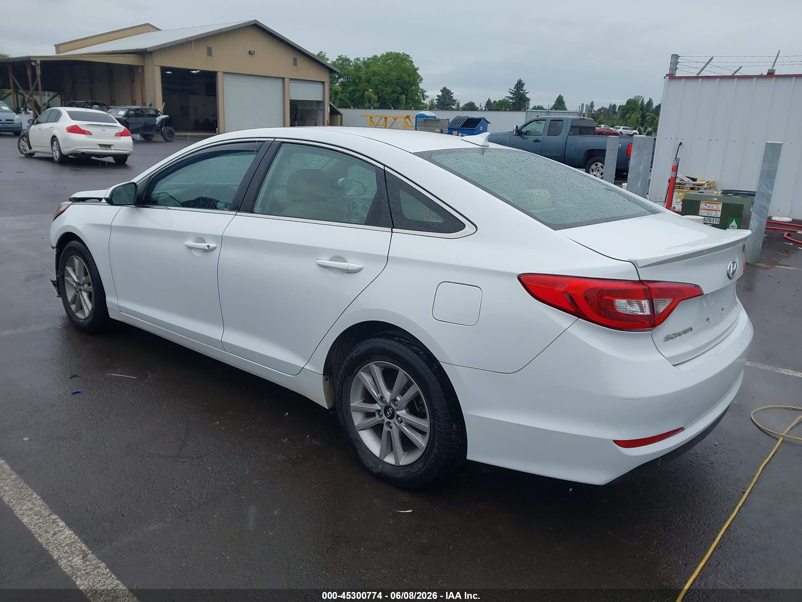 2015 Hyundai Sonata Se White vin: 5NPE24AF4FH220098