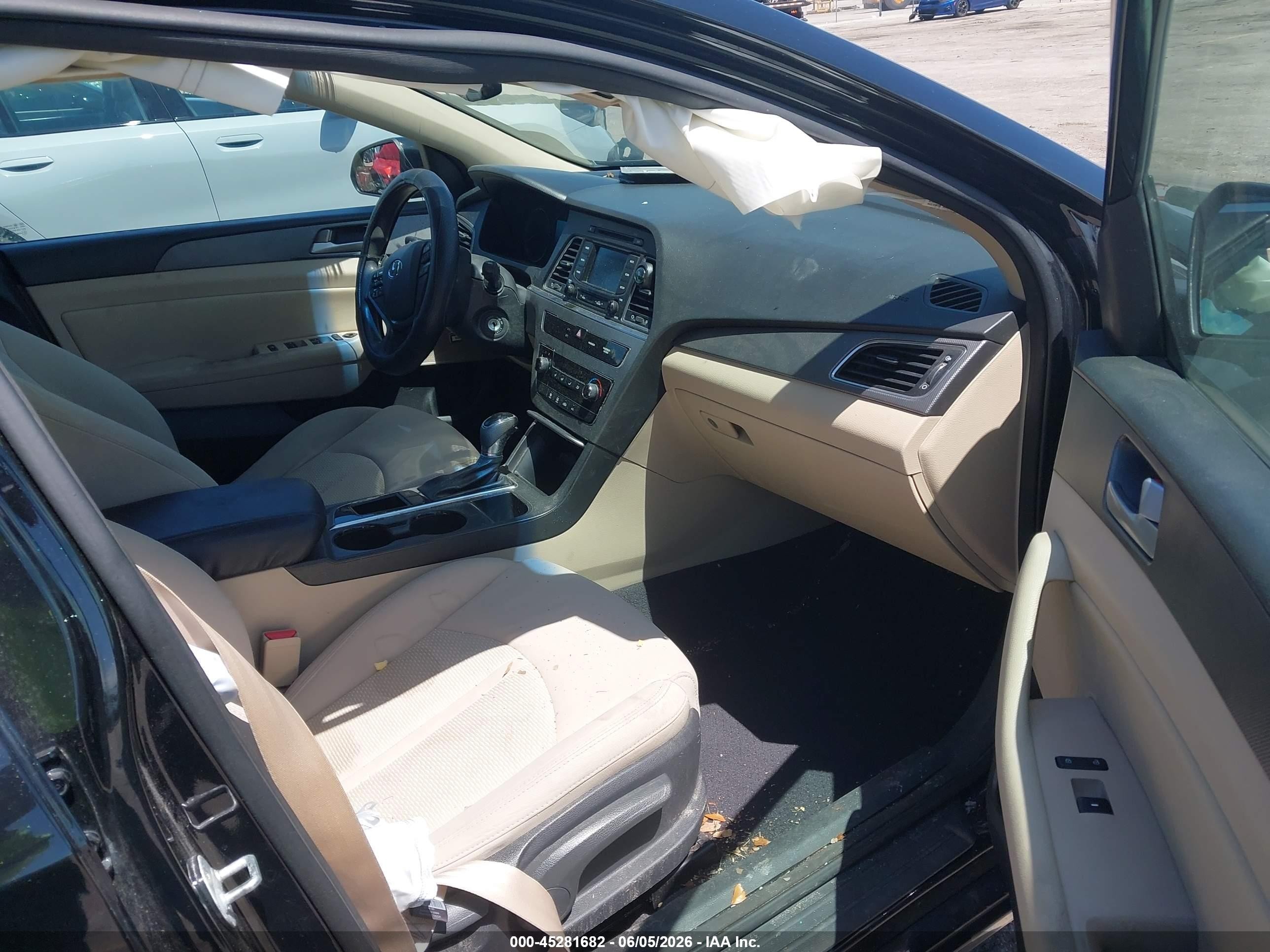2015 Hyundai Sonata Se Черный vin: 5NPE24AF4FH223941