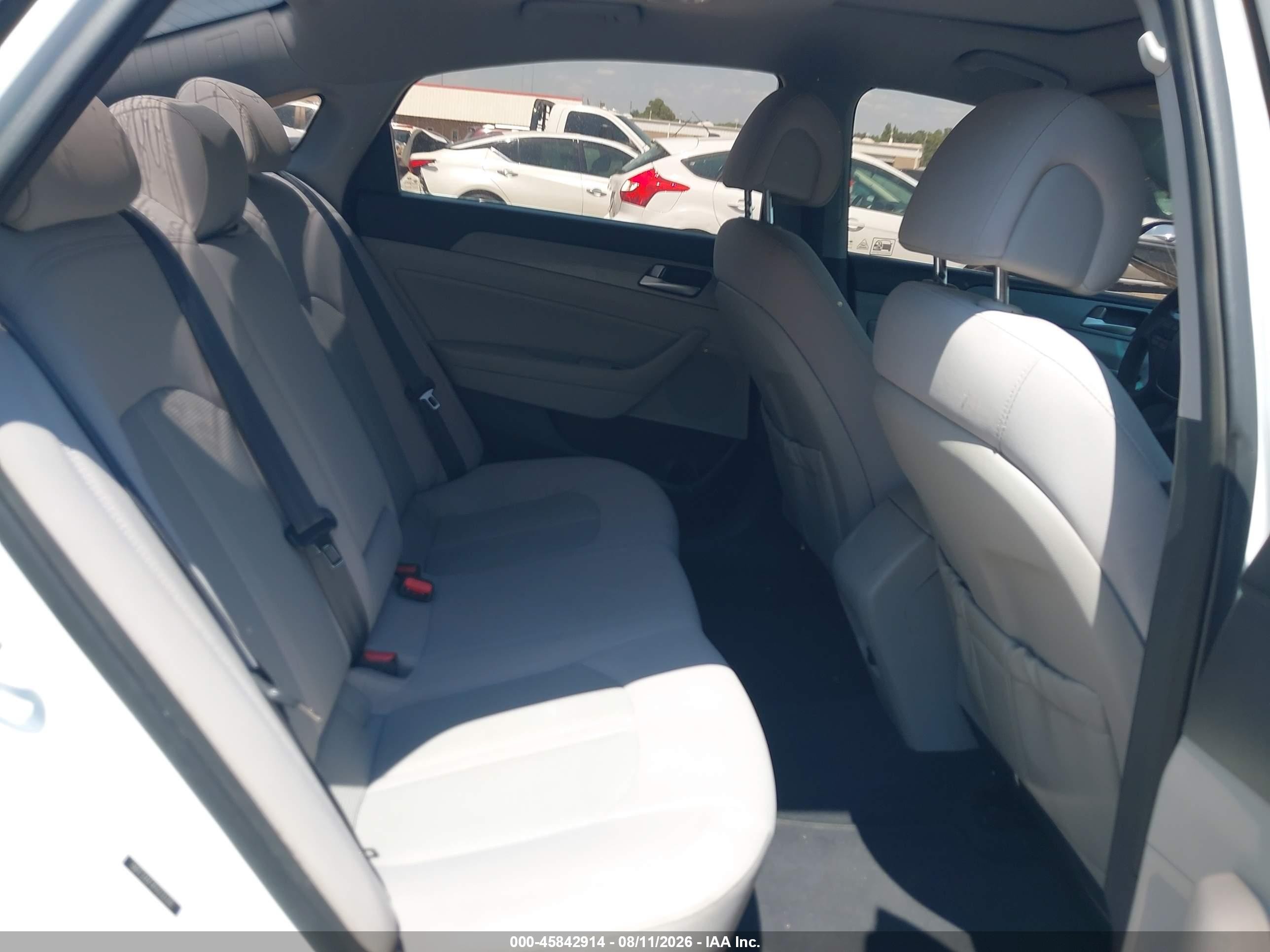 2015 Hyundai Sonata Se White vin: 5NPE24AF4FH232316