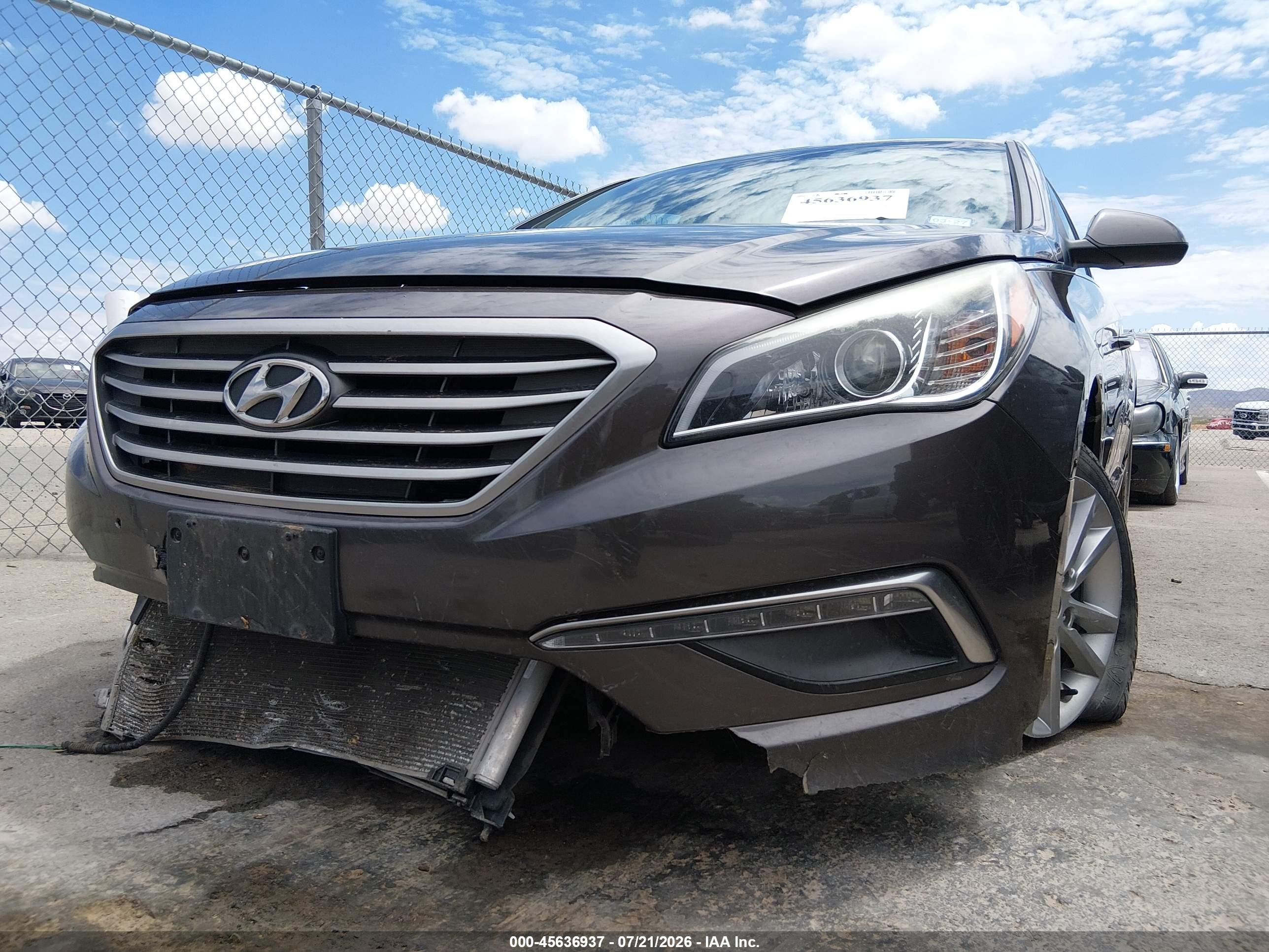 2015 Hyundai Sonata Se Серый vin: 5NPE24AF4FH253800