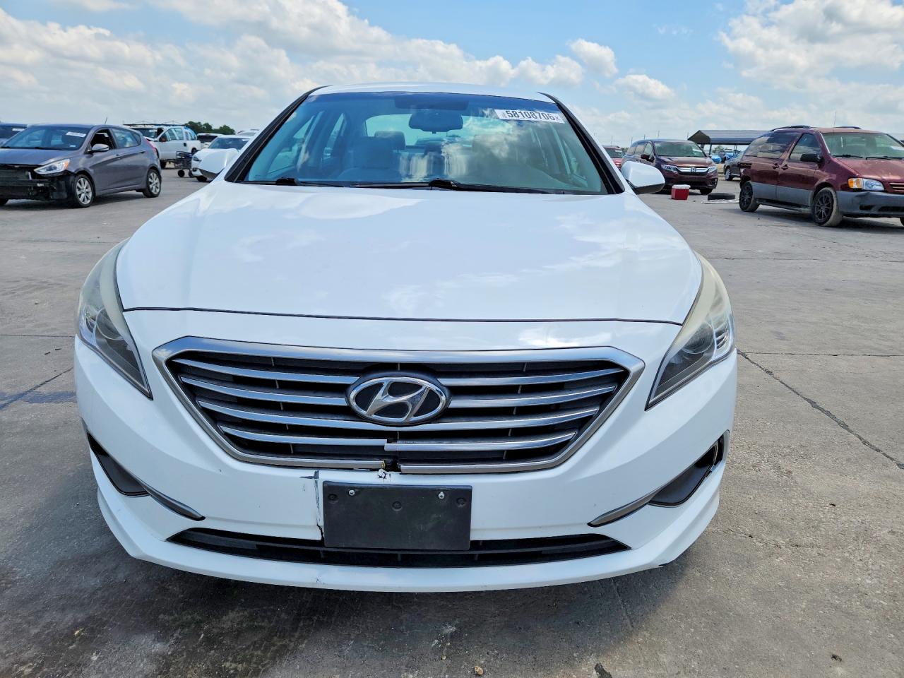 2016 Hyundai Sonata Se White vin: 5NPE24AF4GH367636