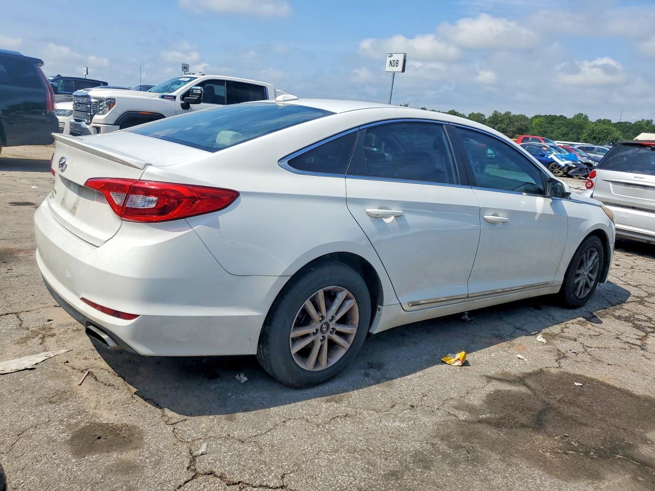 2015 Hyundai Sonata Se White vin: 5NPE24AF5FH000680