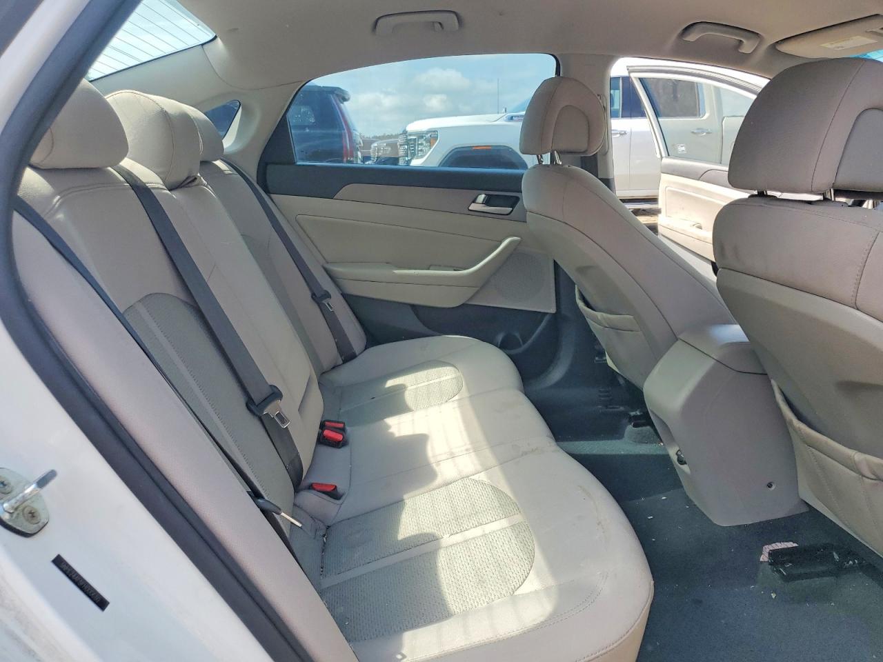 2015 Hyundai Sonata Se White vin: 5NPE24AF5FH000680