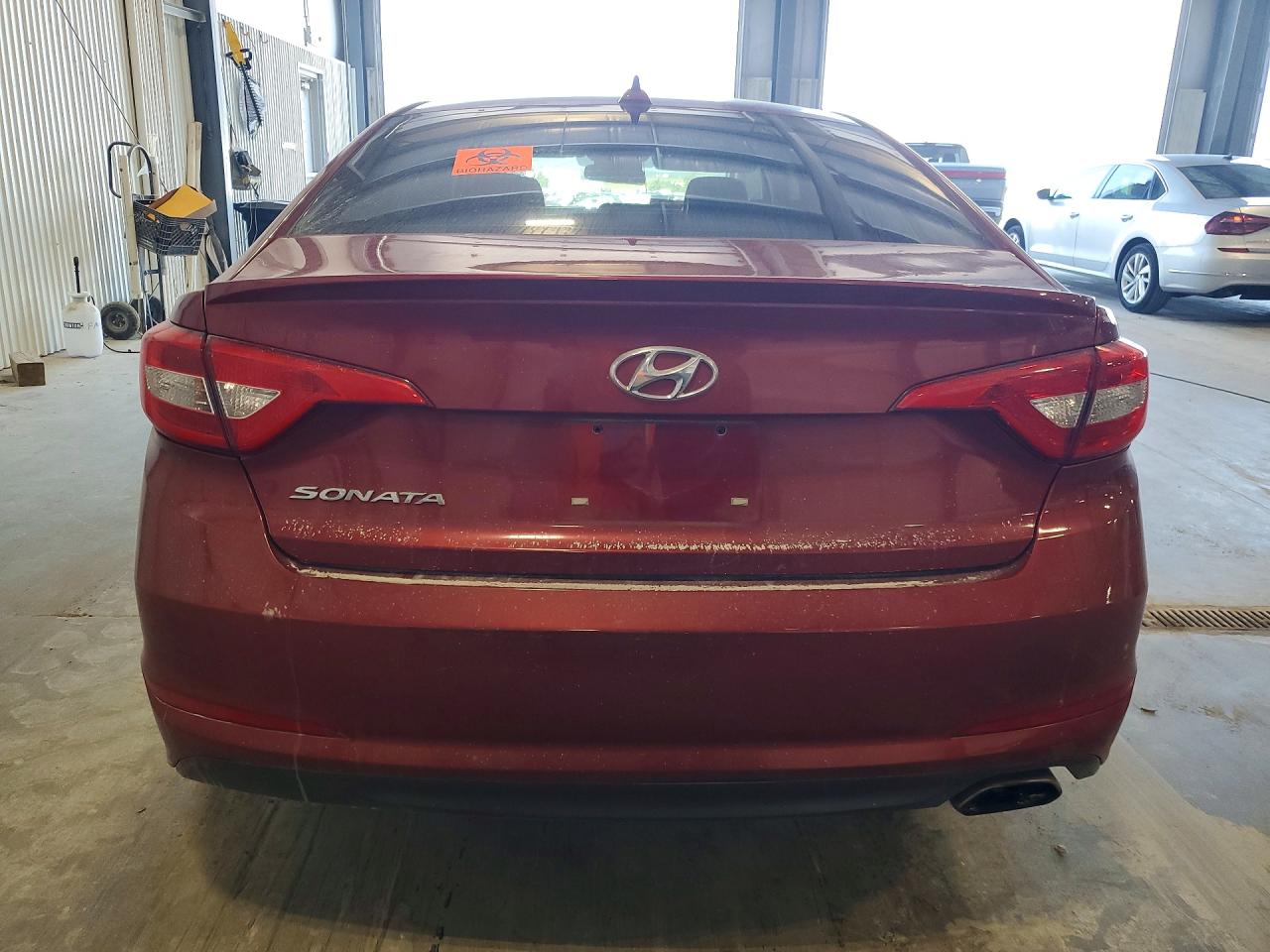 2015 Hyundai Sonata Red vin: 5NPE24AF5FH001554