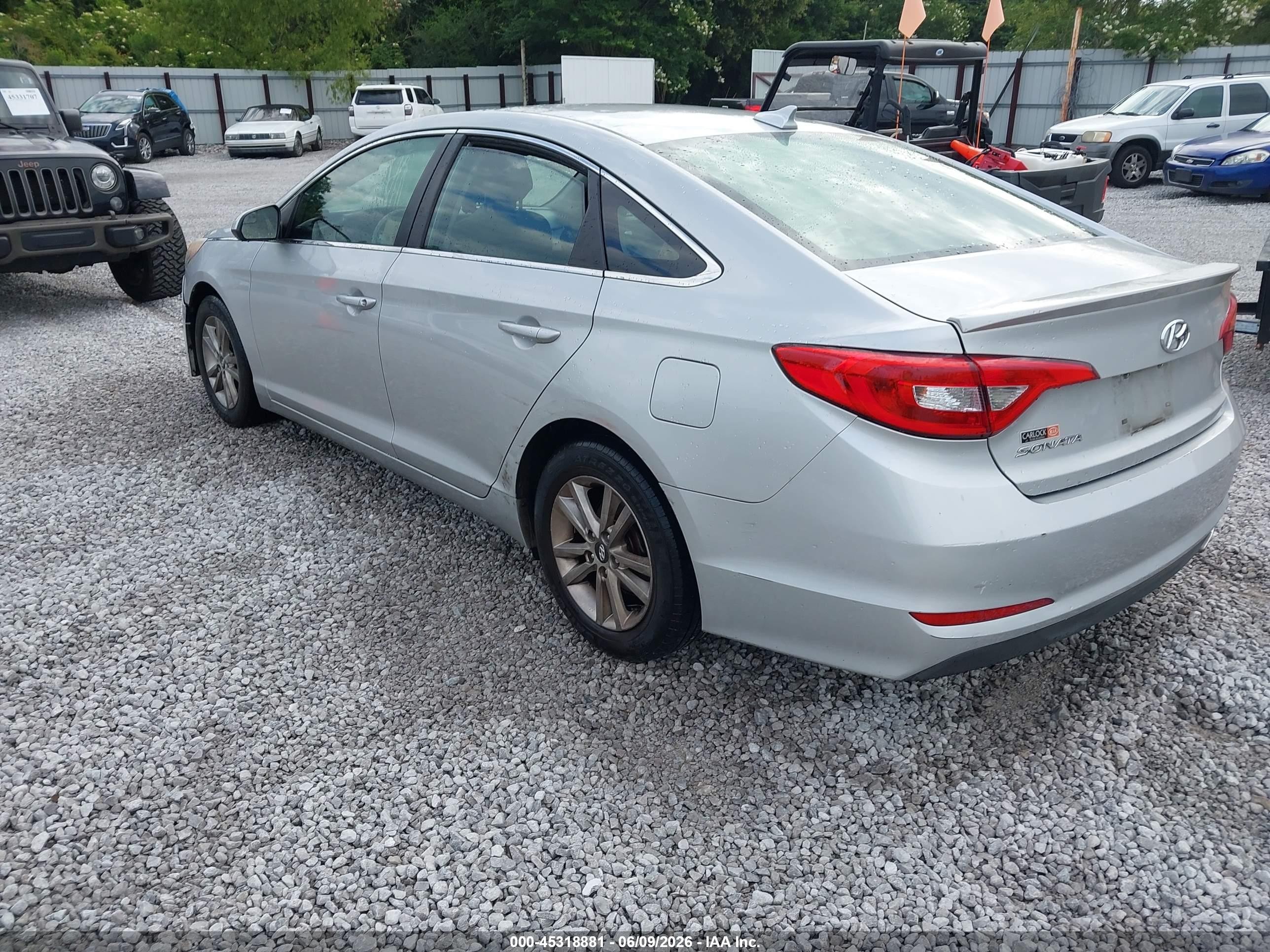 2015 Hyundai Sonata Se Серебряный vin: 5NPE24AF5FH001862