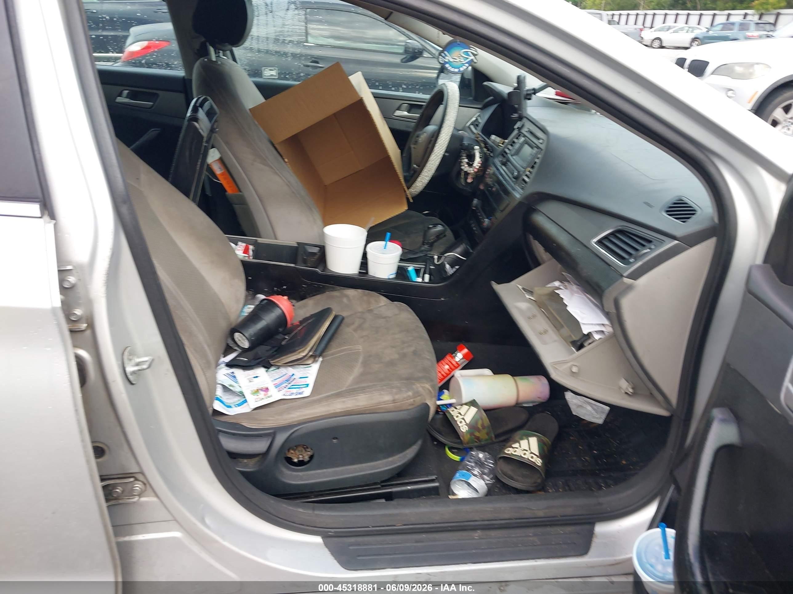 2015 Hyundai Sonata Se Серебряный vin: 5NPE24AF5FH001862