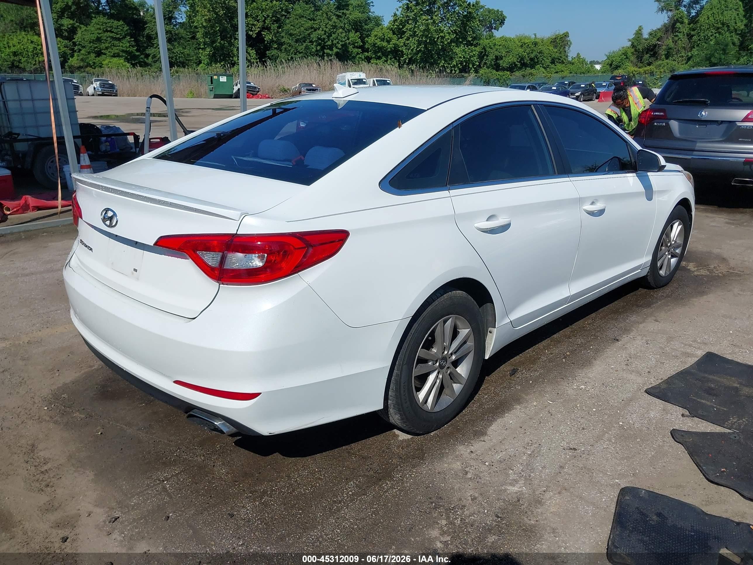 2015 Hyundai Sonata Se White vin: 5NPE24AF5FH009363