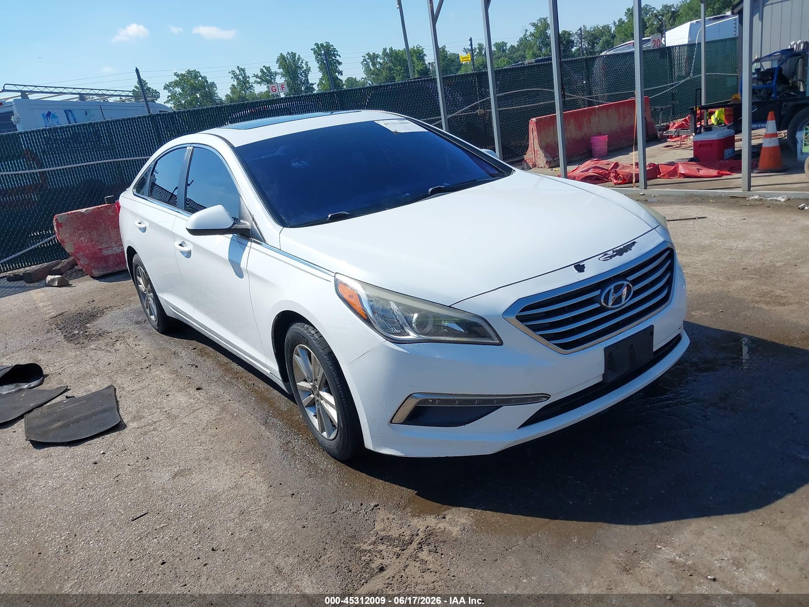 2015 Hyundai Sonata Se White vin: 5NPE24AF5FH009363