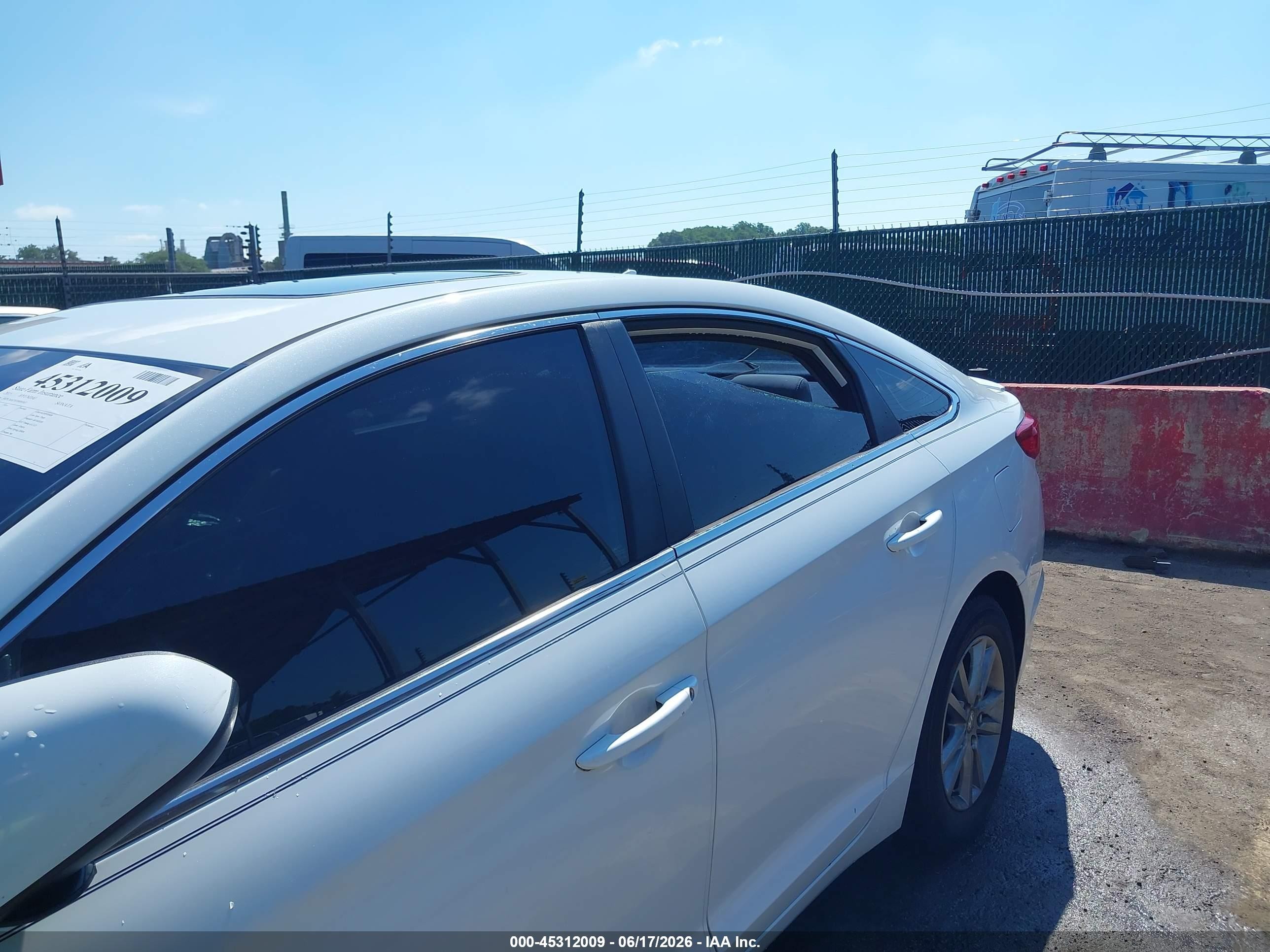 2015 Hyundai Sonata Se White vin: 5NPE24AF5FH009363