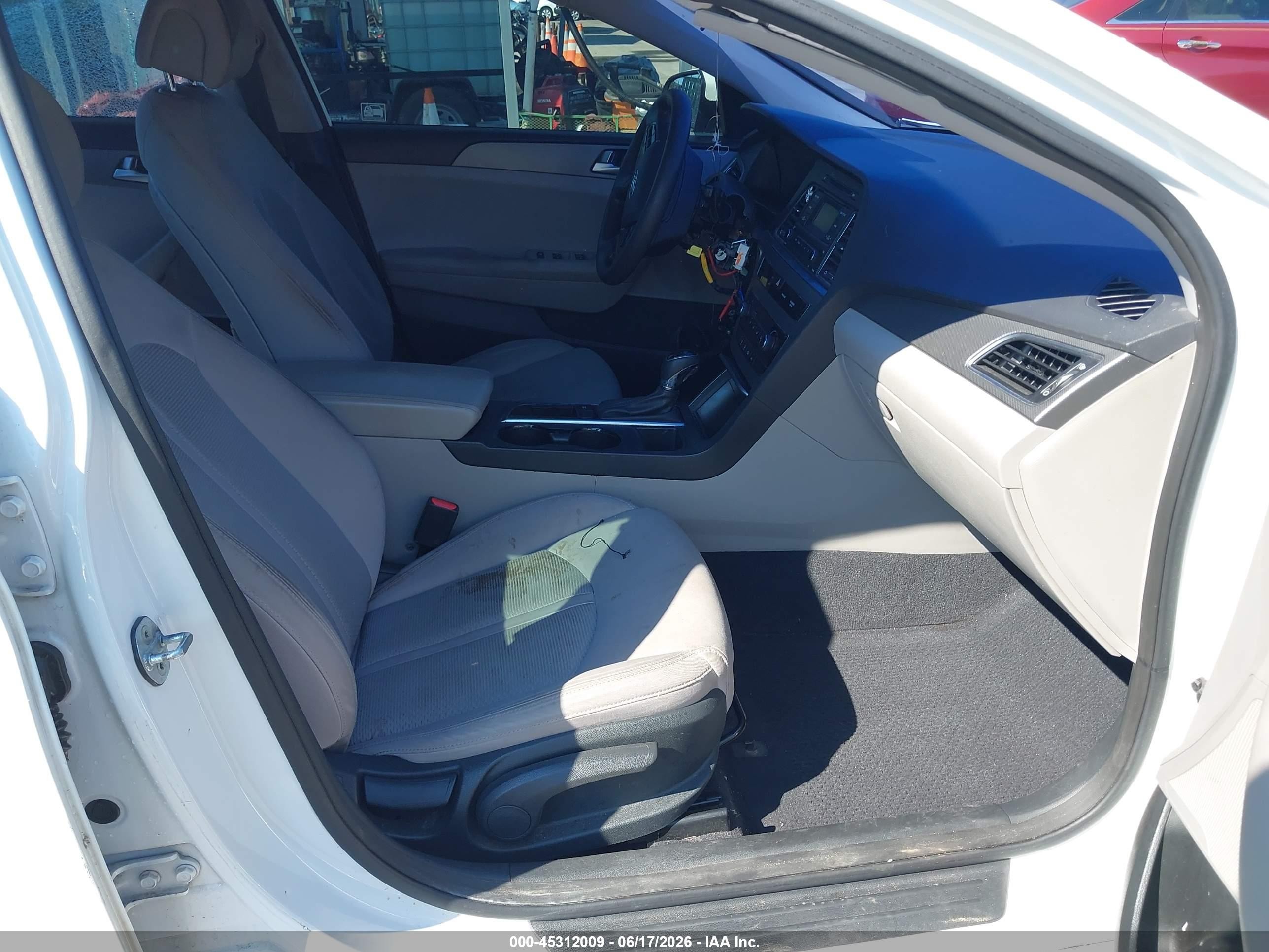 2015 Hyundai Sonata Se White vin: 5NPE24AF5FH009363