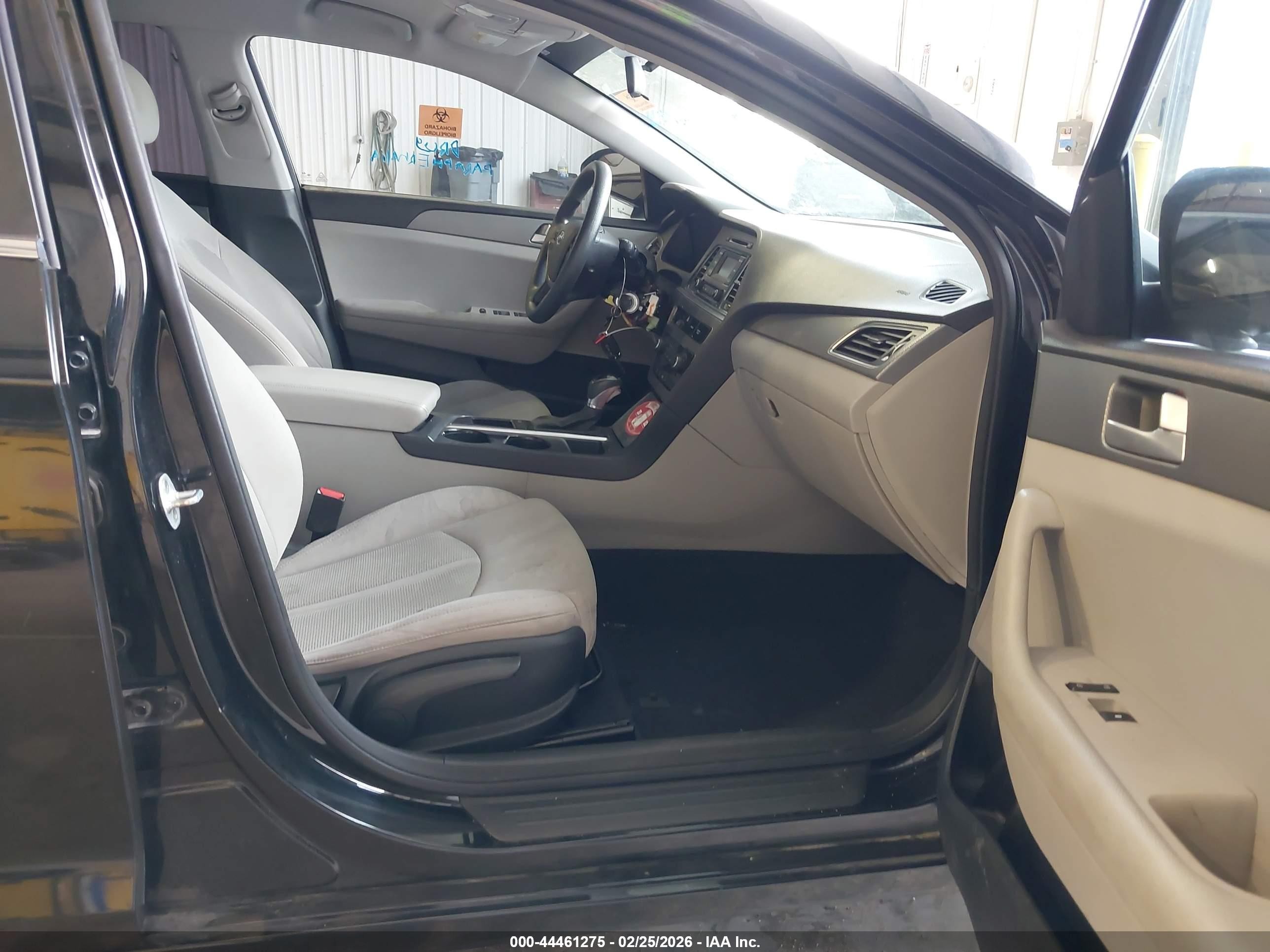 2015 Hyundai Sonata Se Black vin: 5NPE24AF5FH018483