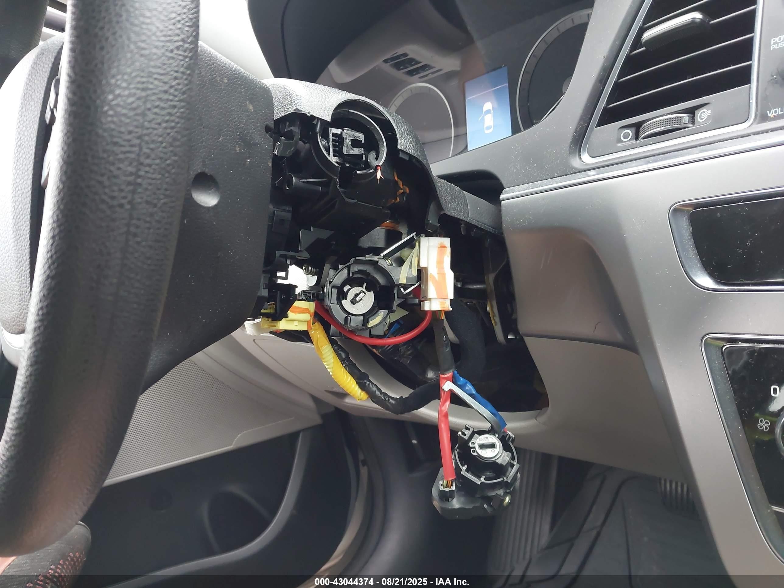 2015 Hyundai Sonata Se Серебряный vin: 5NPE24AF5FH025045