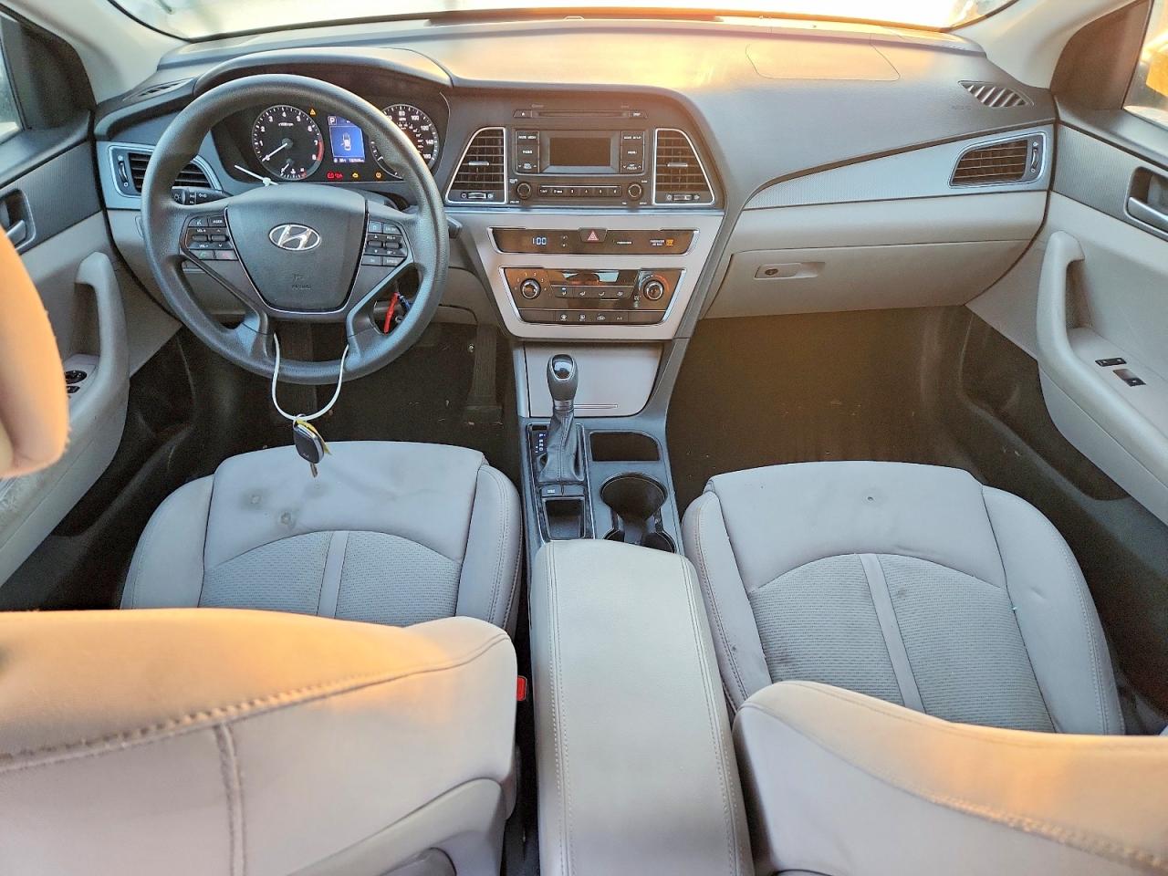 2015 Hyundai Sonata Se White vin: 5NPE24AF5FH038345