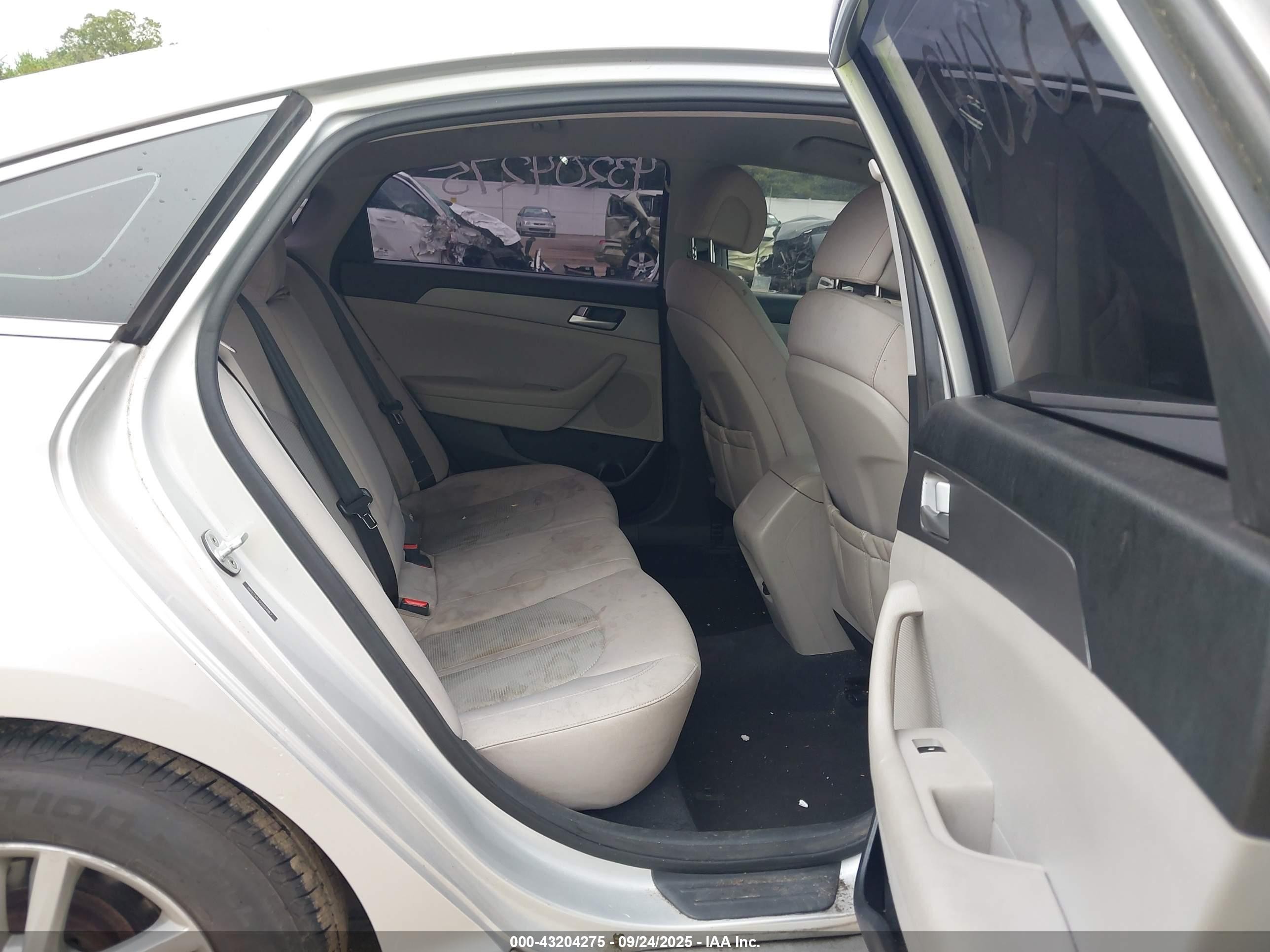 2015 Hyundai Sonata Se Silver vin: 5NPE24AF5FH054867