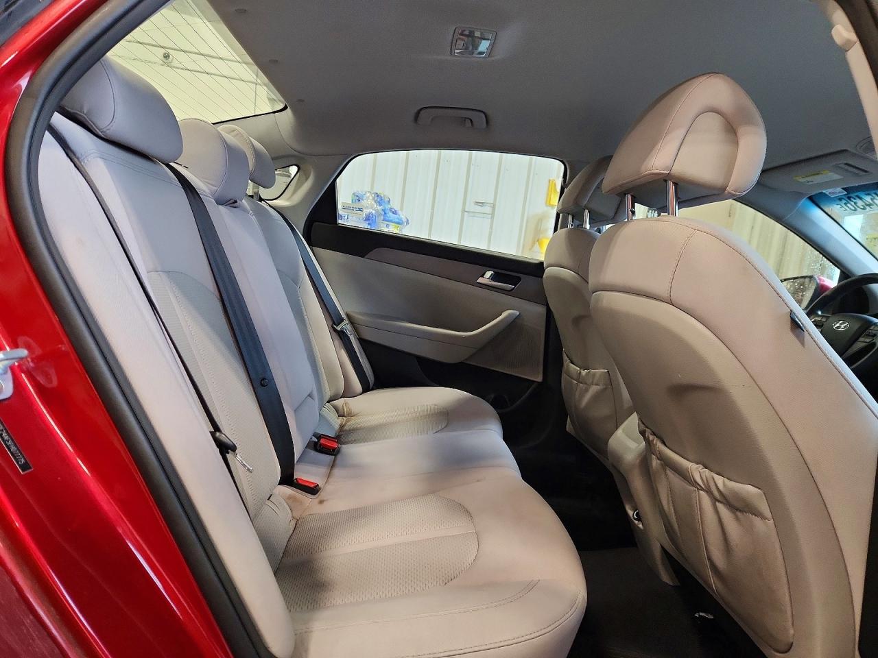 2015 Hyundai Sonata Se Burgundy vin: 5NPE24AF5FH077775