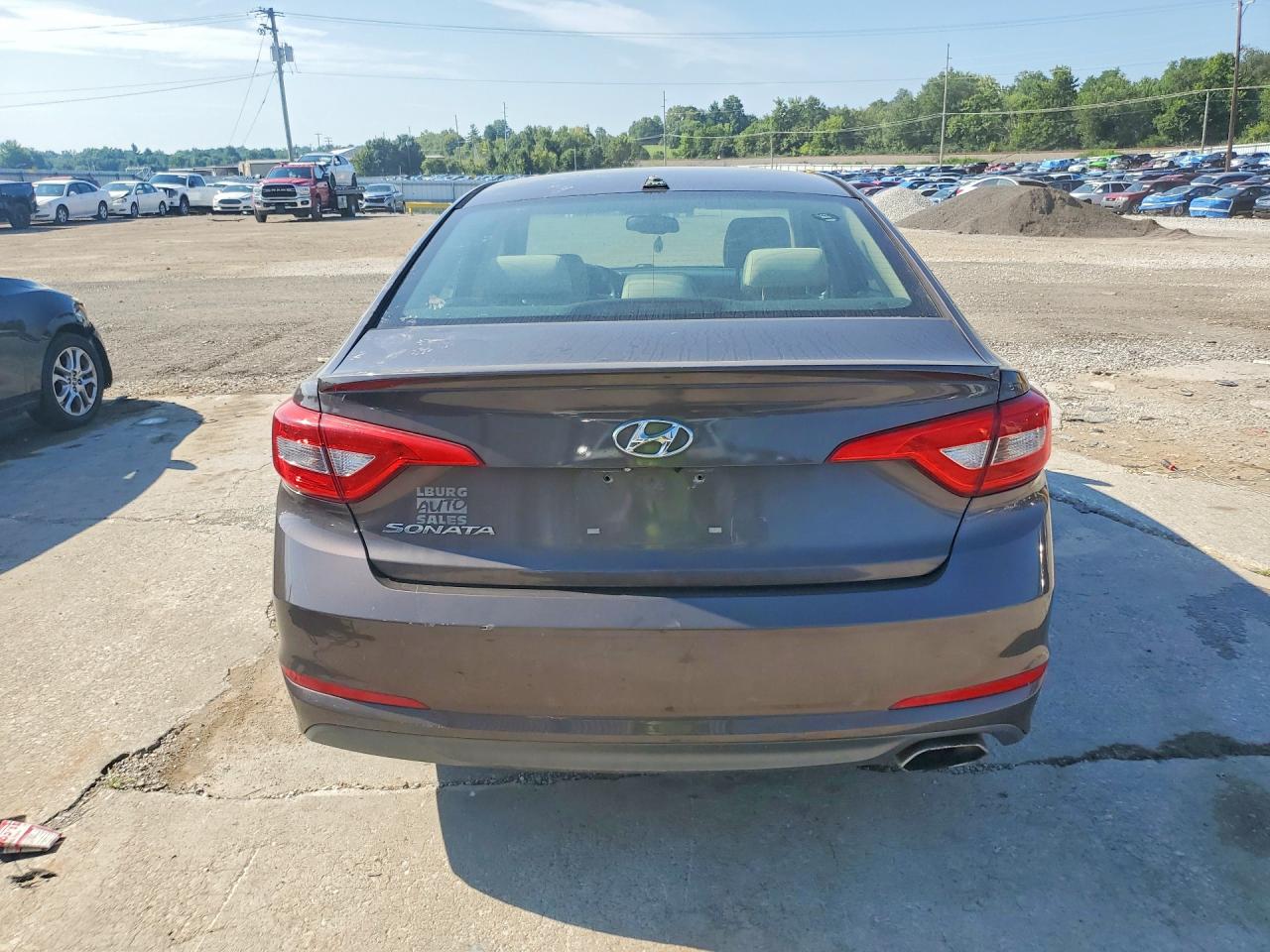 2015 Hyundai Sonata Se Серый vin: 5NPE24AF5FH175558