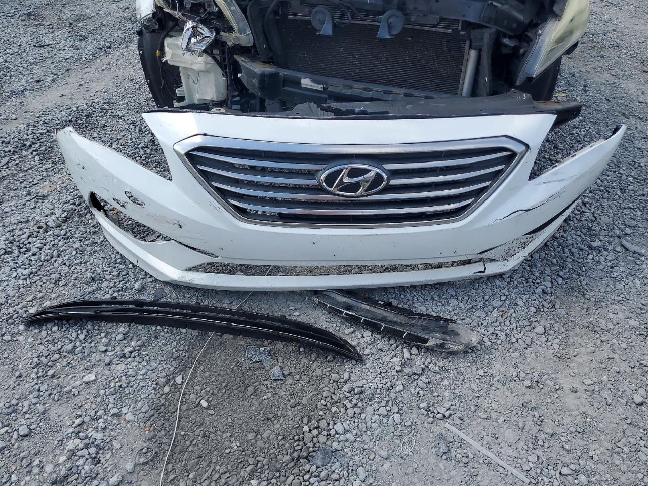 2015 Hyundai Sonata Se White vin: 5NPE24AF5FH191453