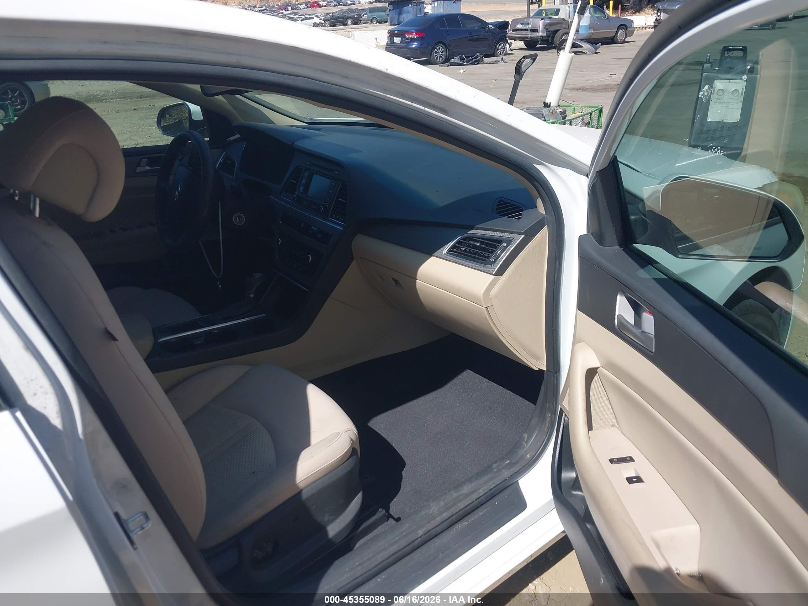 2015 Hyundai Sonata Se Белый vin: 5NPE24AF5FH197284
