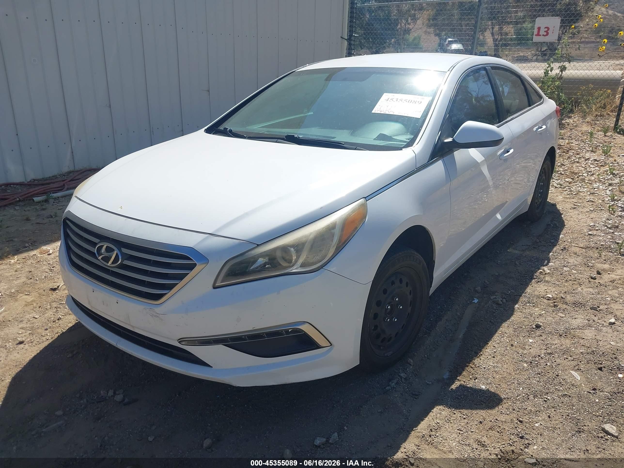 2015 Hyundai Sonata Se Белый vin: 5NPE24AF5FH197284