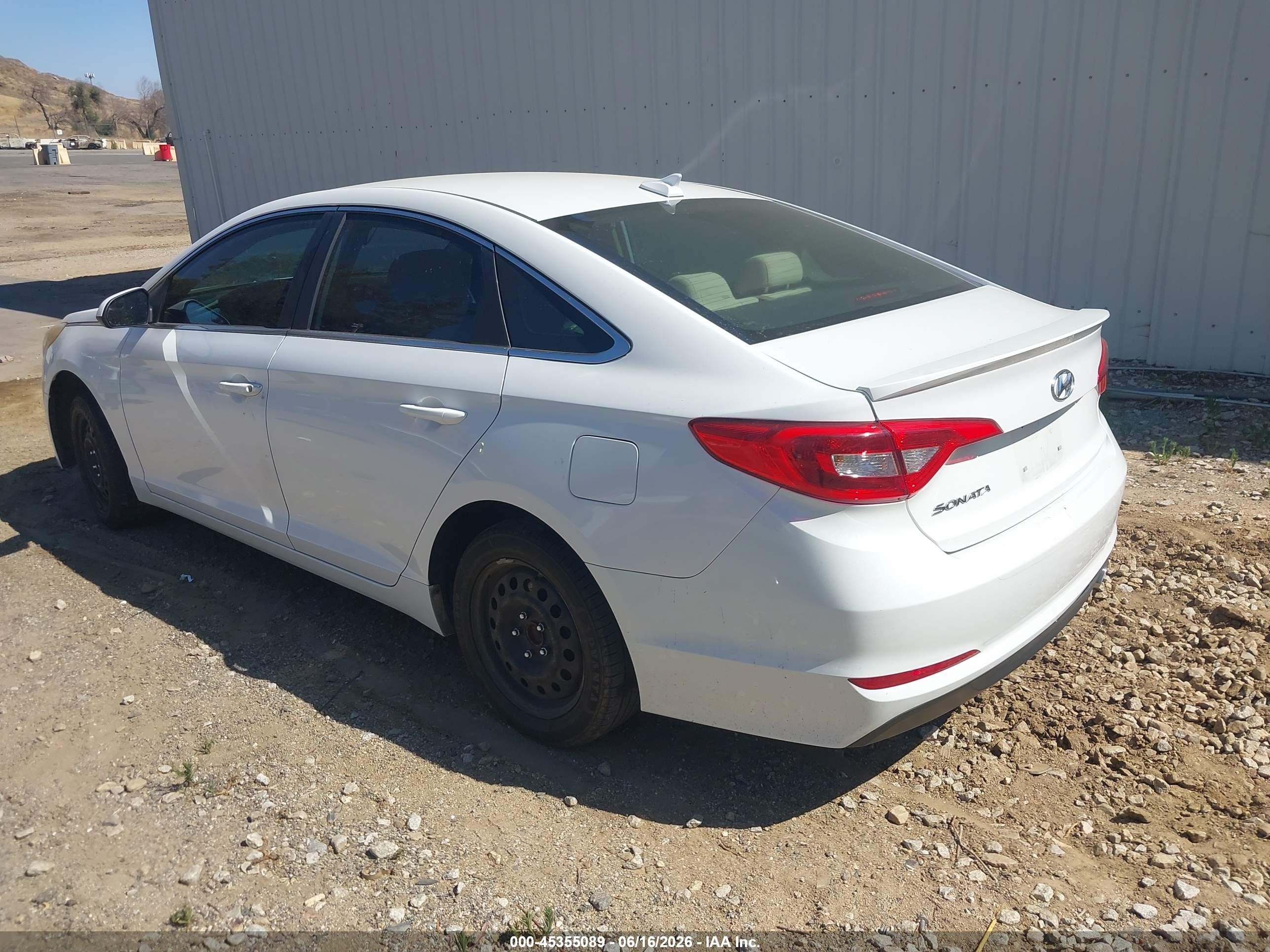 2015 Hyundai Sonata Se Белый vin: 5NPE24AF5FH197284