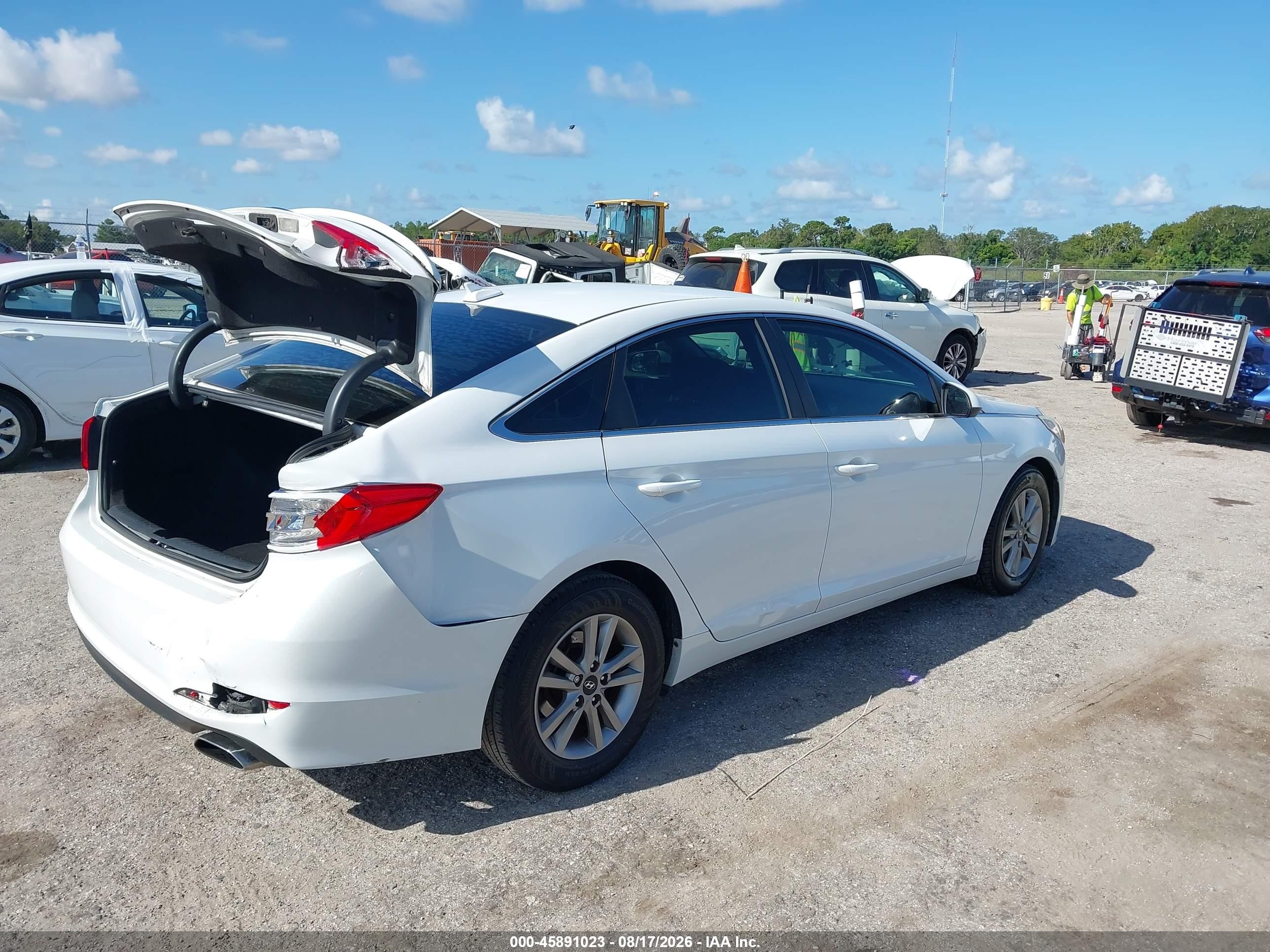 2015 Hyundai Sonata Se White vin: 5NPE24AF5FH203410