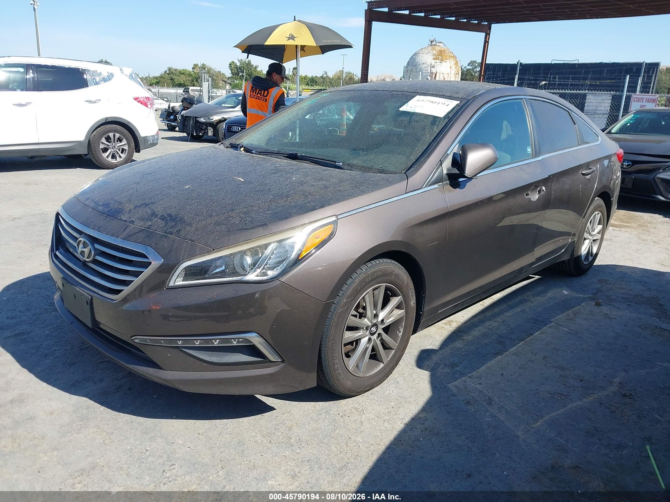 2015 Hyundai Sonata Se Brown vin: 5NPE24AF5FH204721