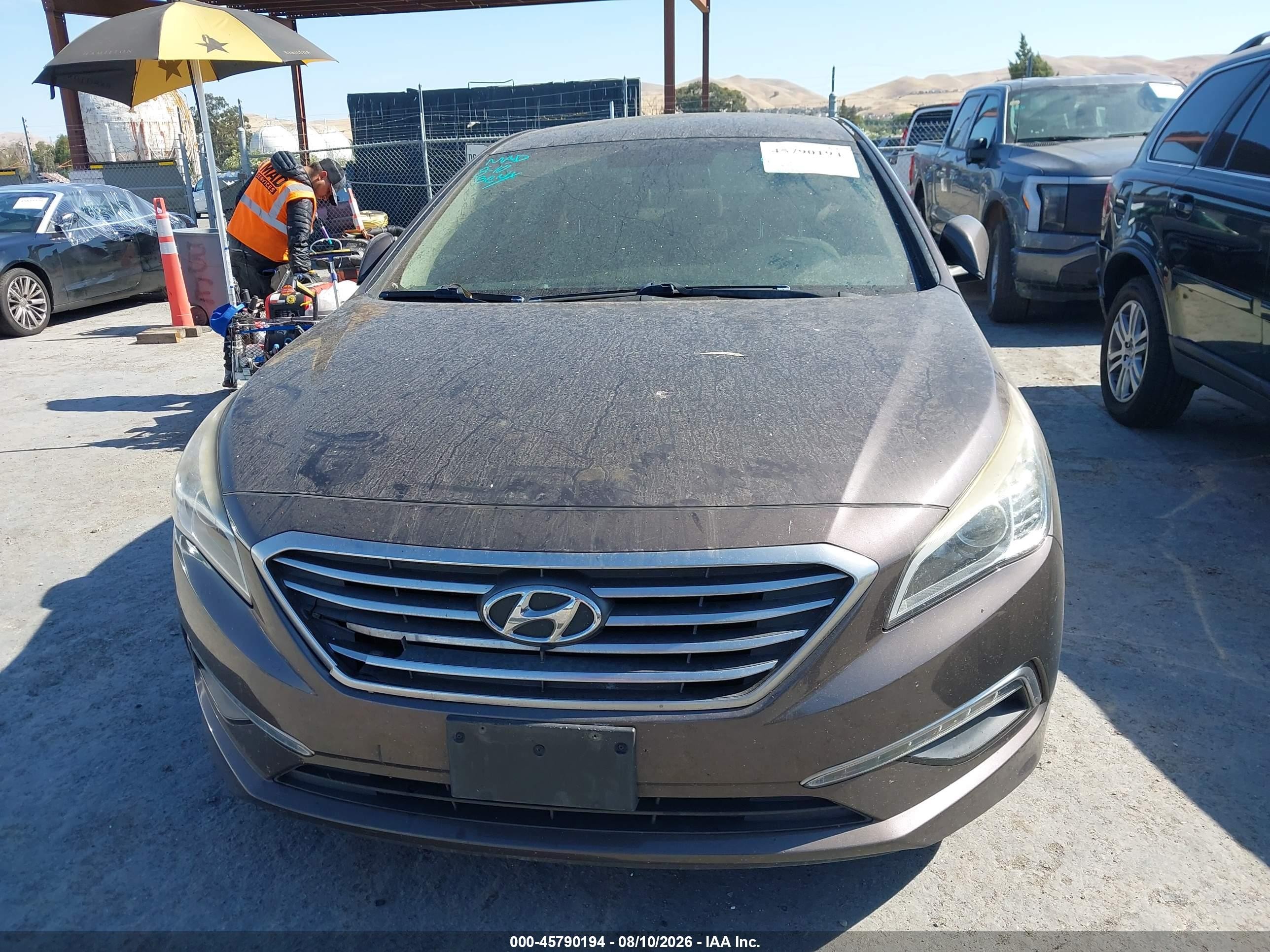 2015 Hyundai Sonata Se Brown vin: 5NPE24AF5FH204721