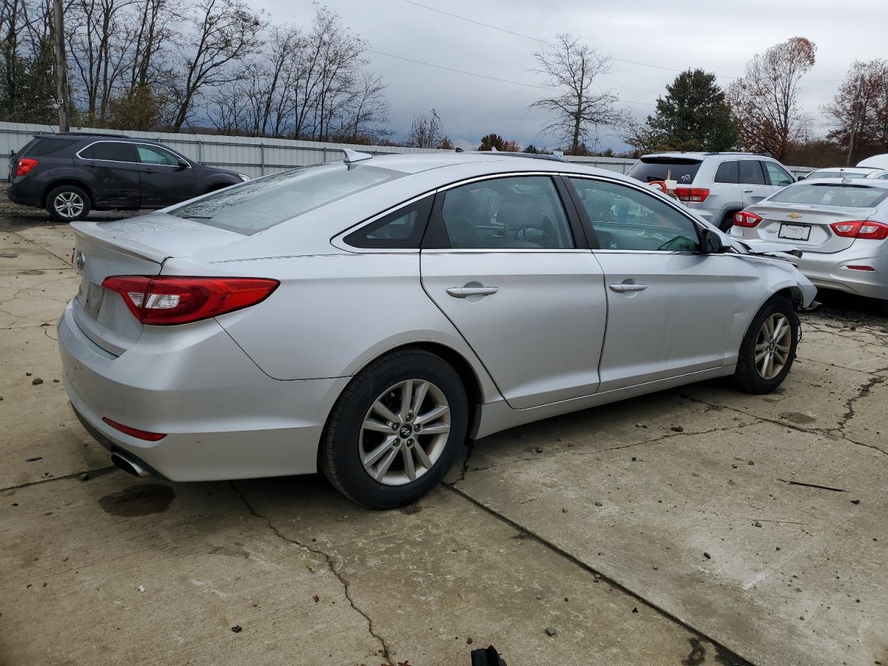 2015 Hyundai Sonata Se Silver vin: 5NPE24AF5FH208008