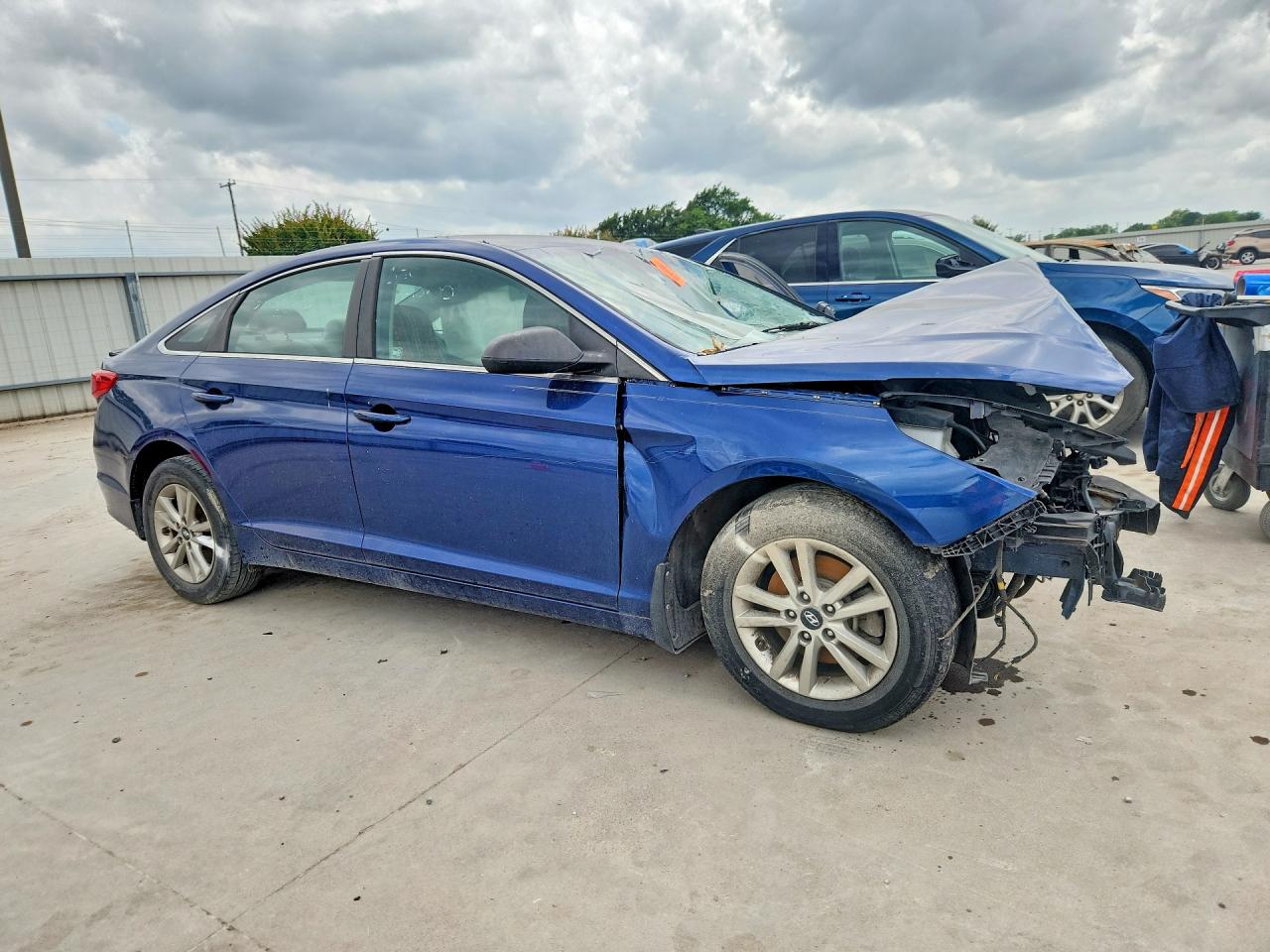 2015 Hyundai Sonata Se Blue vin: 5NPE24AF5FH243440
