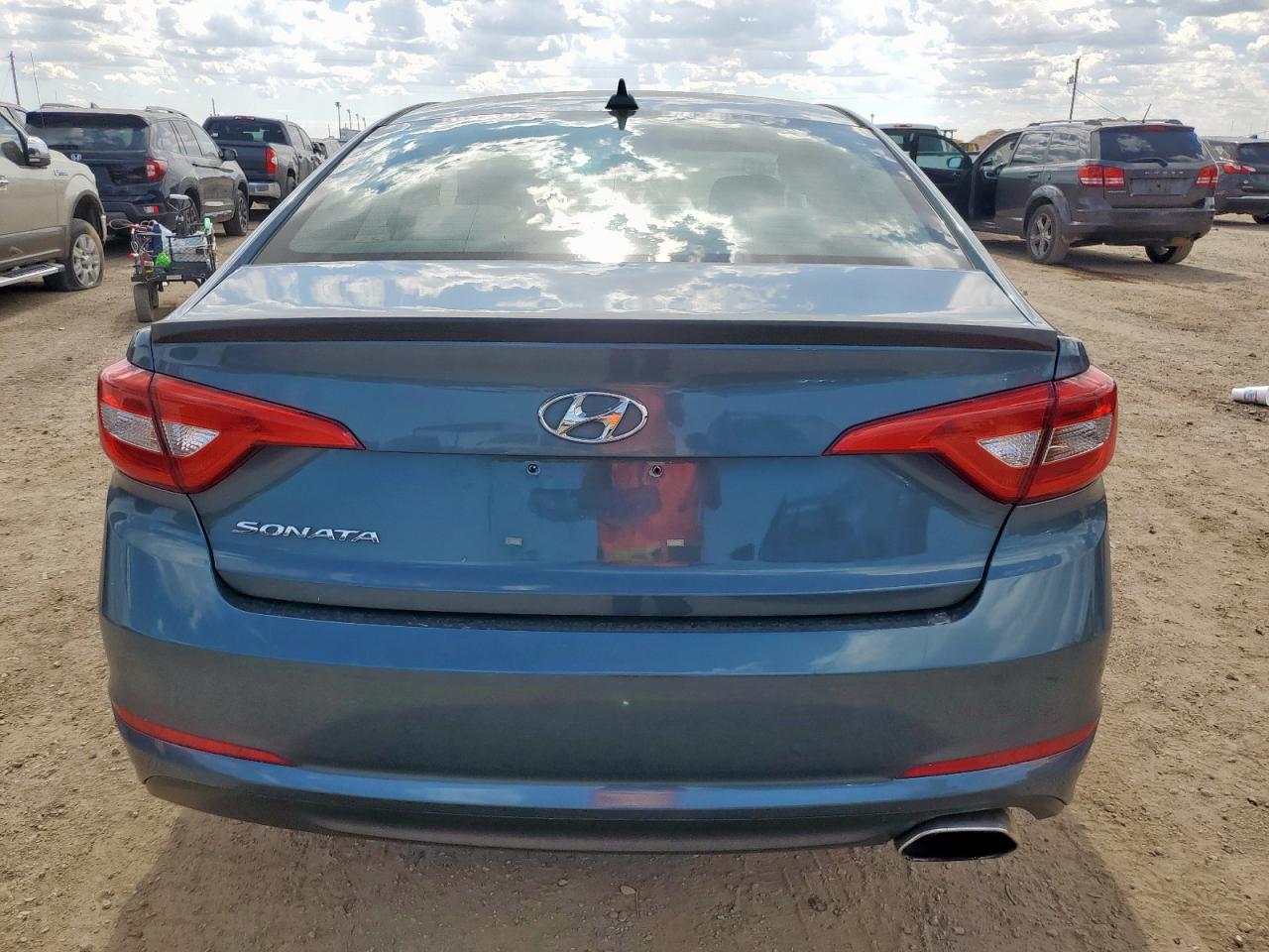2015 Hyundai Sonata Se Blue vin: 5NPE24AF5FH245687