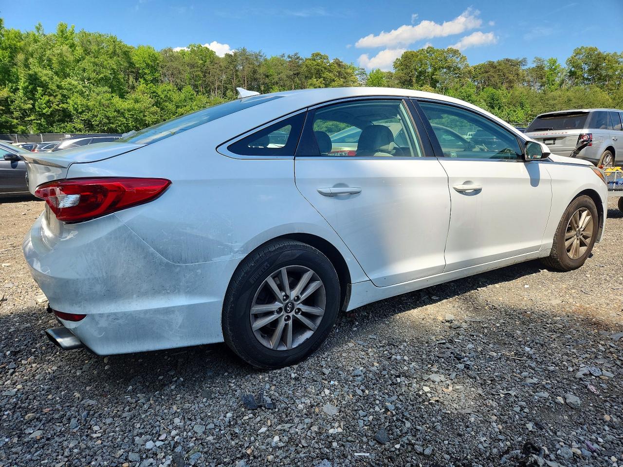 2015 Hyundai Sonata Se Белый vin: 5NPE24AF5FH246984