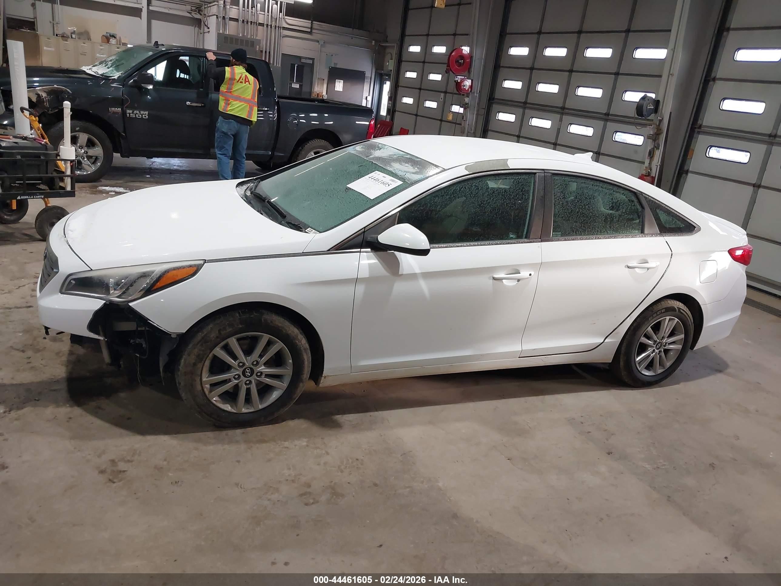 2015 Hyundai Sonata Se White vin: 5NPE24AF5FH254311