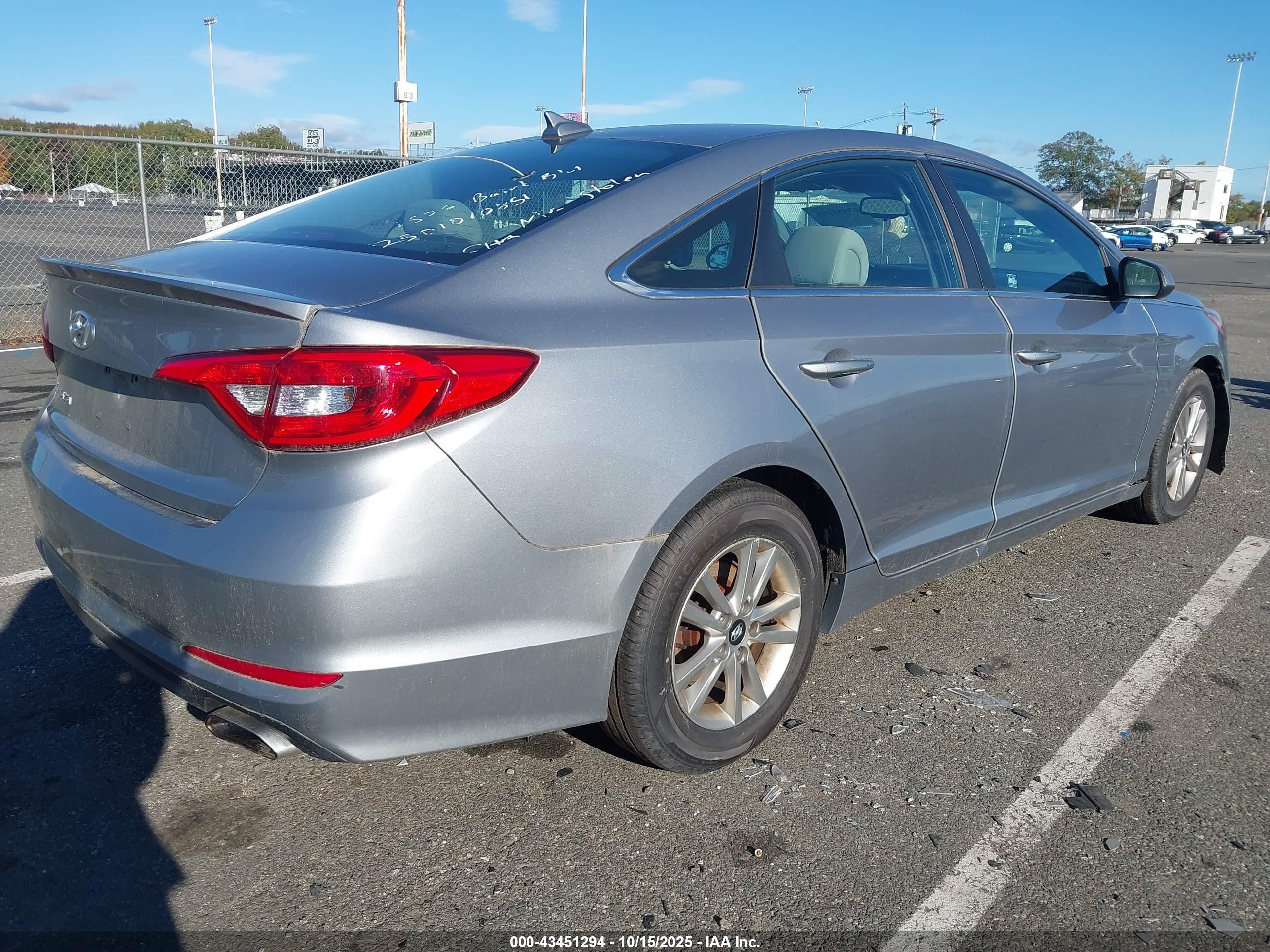 2016 Hyundai Sonata Se Gray vin: 5NPE24AF5GH369928
