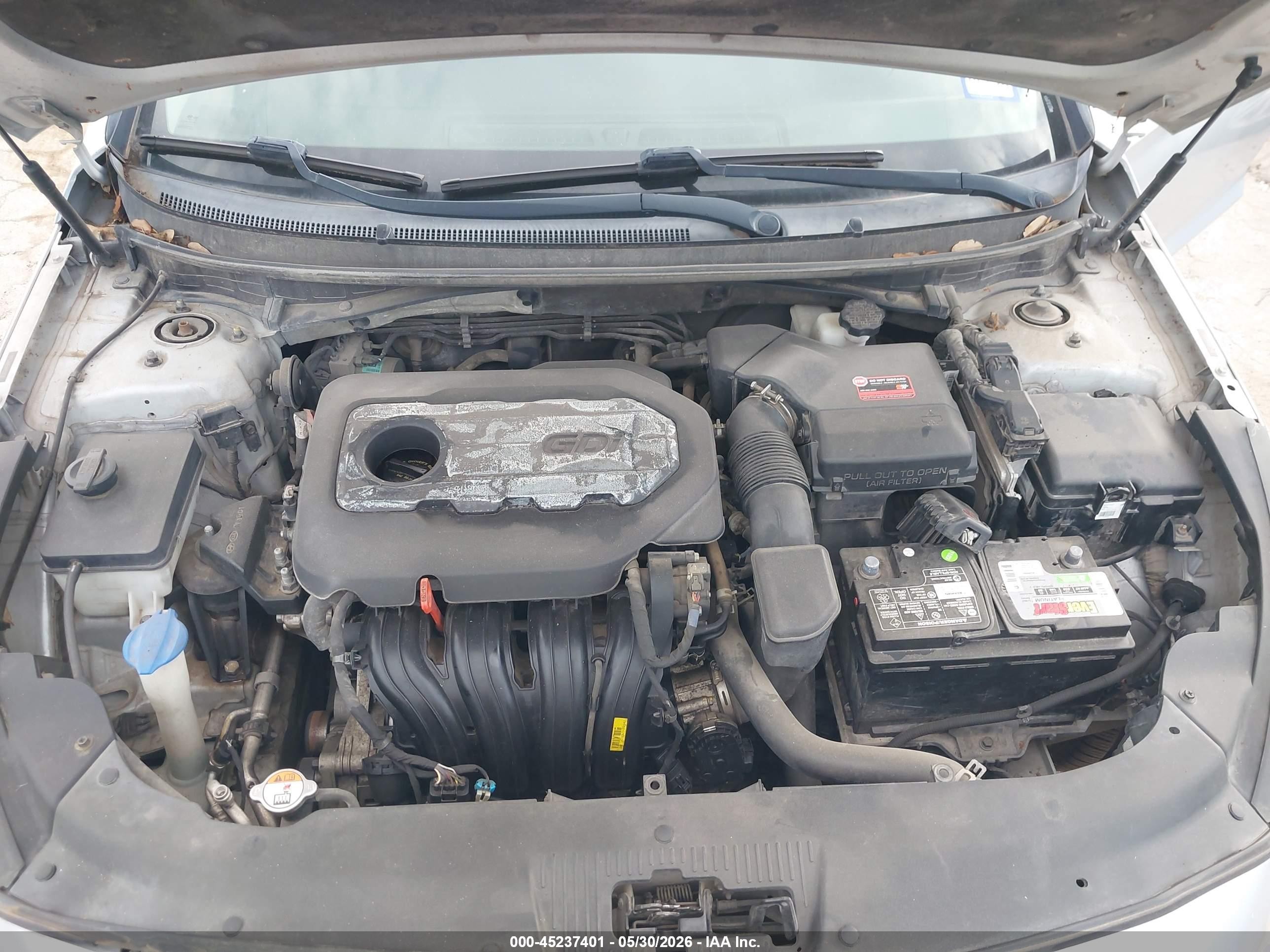 2017 Hyundai Sonata   Silver vin: 5NPE24AF5HH529131