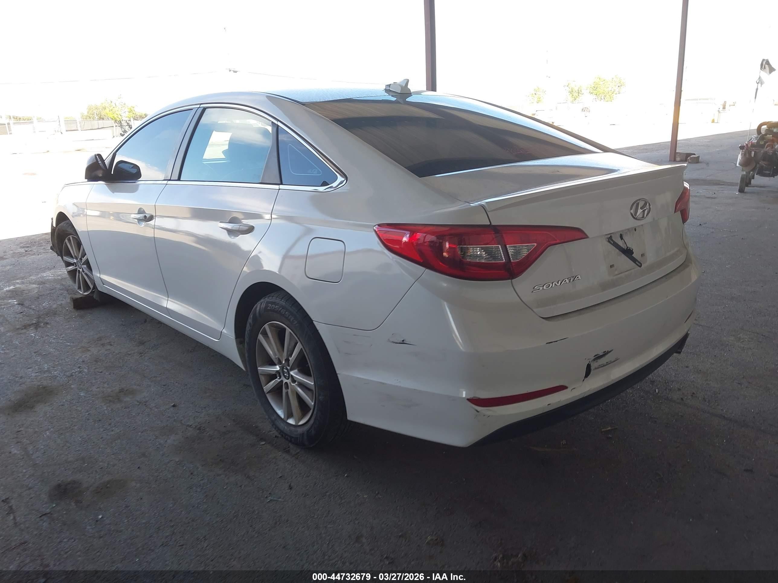 2017 Hyundai Sonata   Белый vin: 5NPE24AF5HH534099