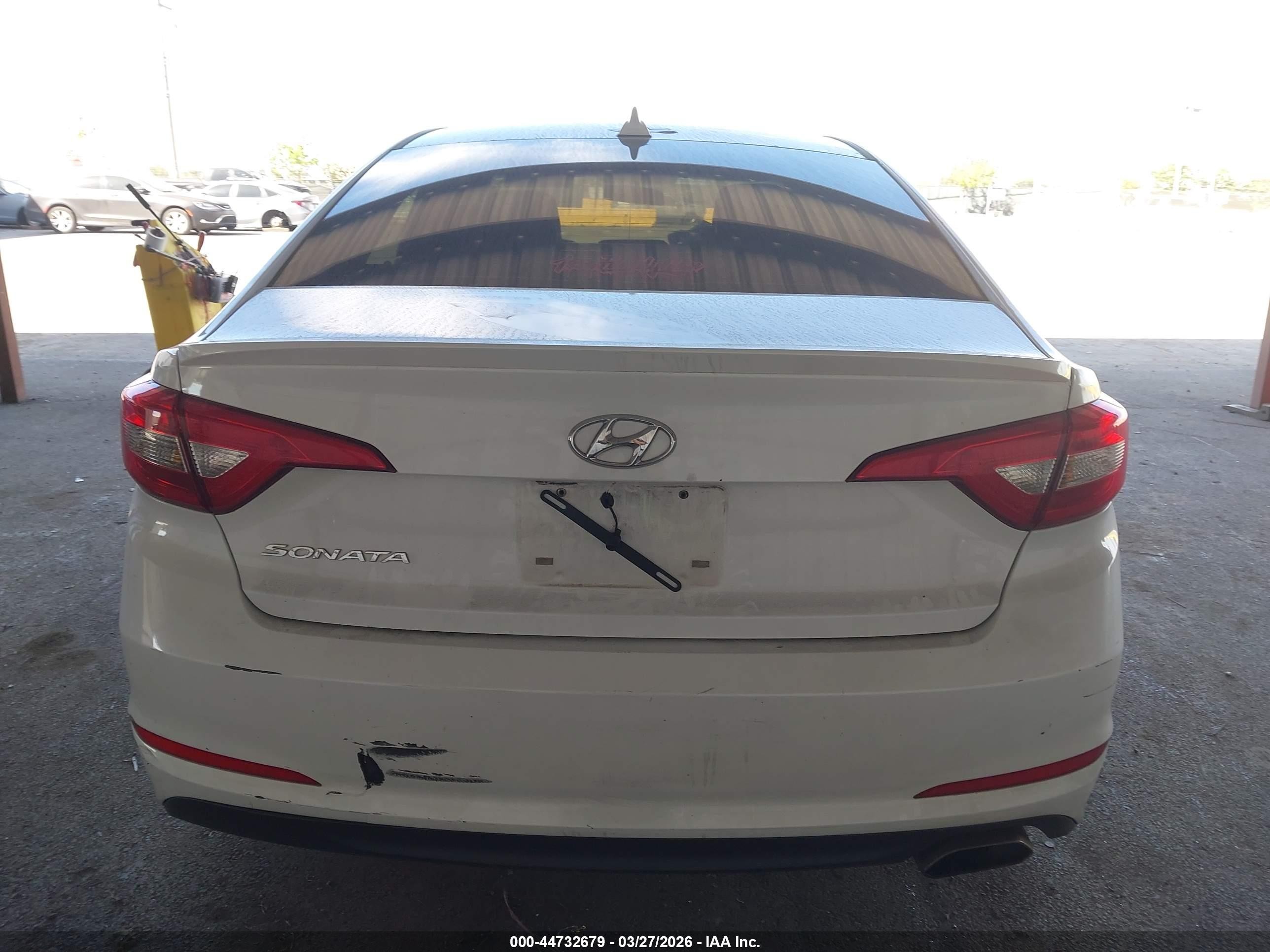 2017 Hyundai Sonata   Белый vin: 5NPE24AF5HH534099