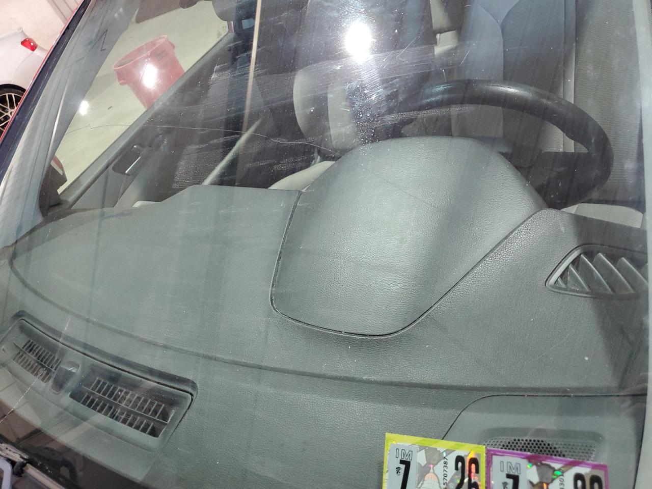 2017 Hyundai Sonata Se Red vin: 5NPE24AF5HH572612 Damage: Windshield, Cracked, > 12 Inches