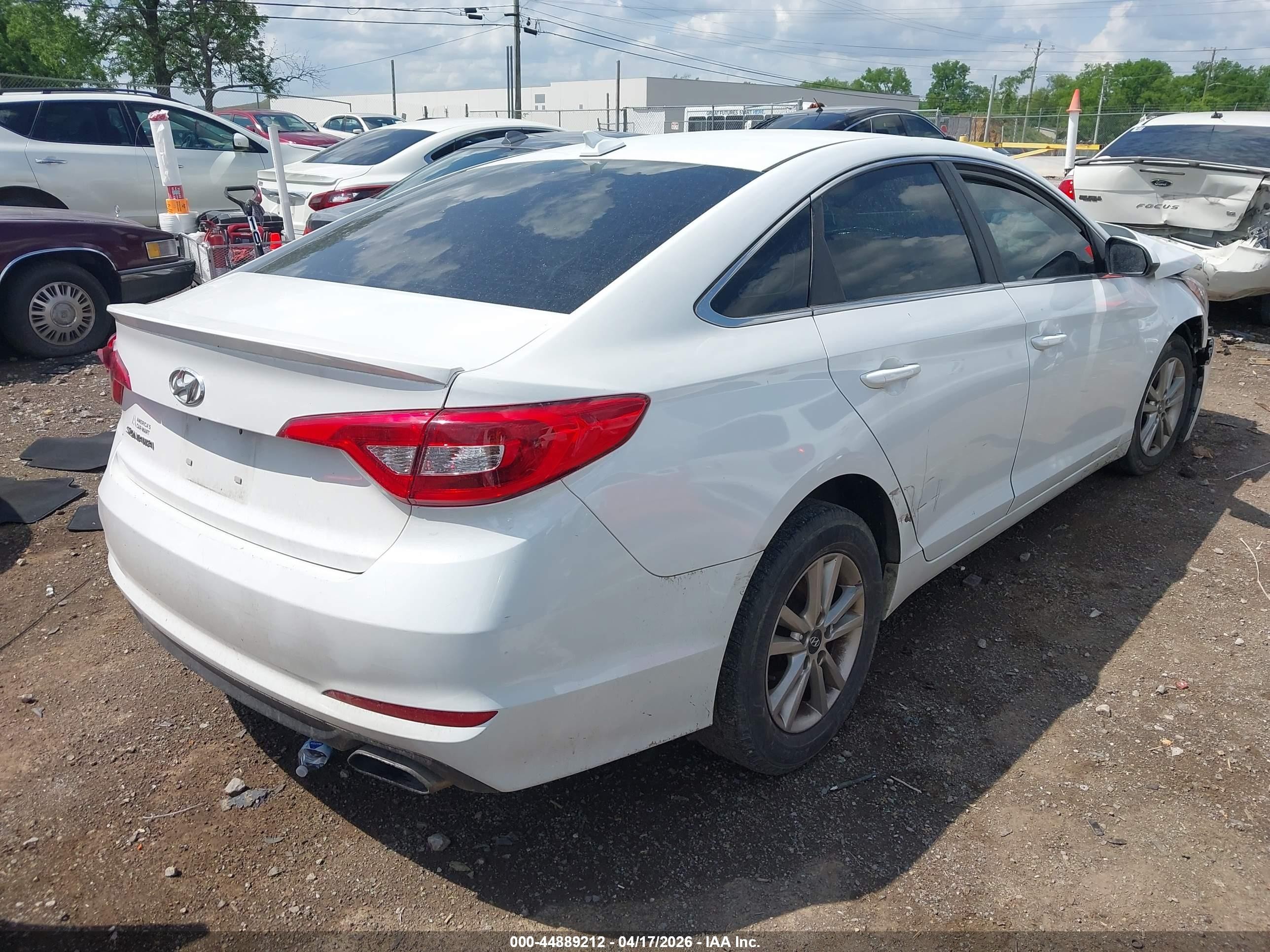 2017 Hyundai Sonata Se White vin: 5NPE24AF5HH577390