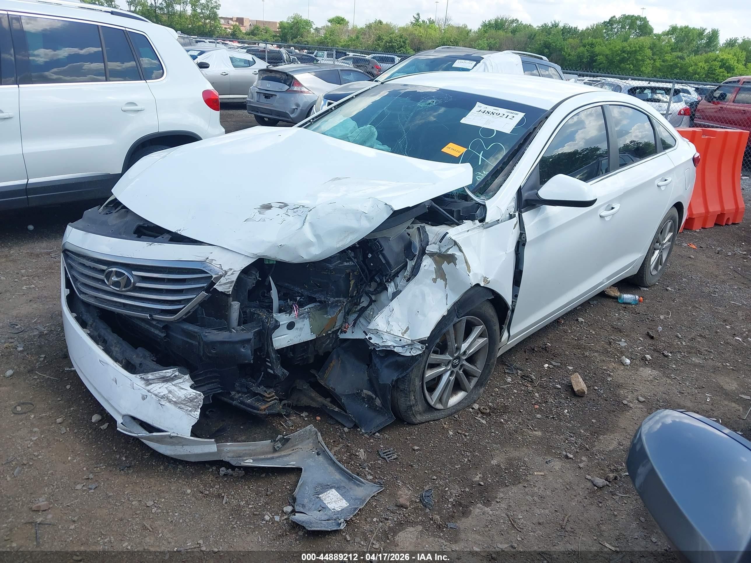 2017 Hyundai Sonata Se White vin: 5NPE24AF5HH577390