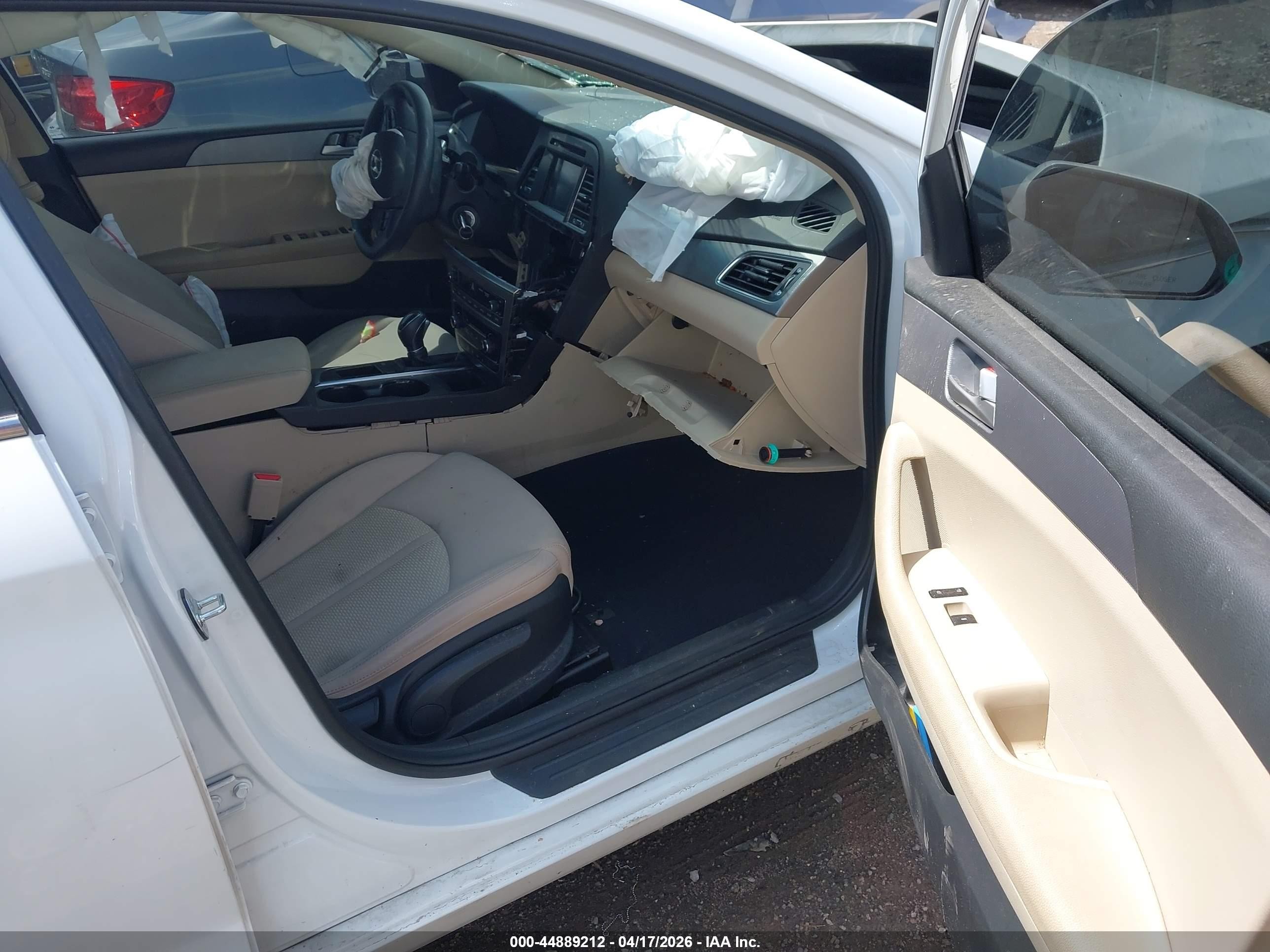 2017 Hyundai Sonata Se White vin: 5NPE24AF5HH577390