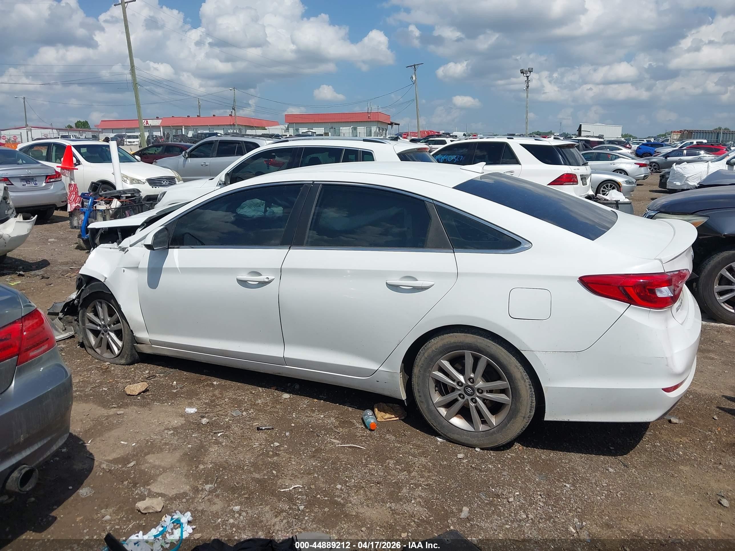 2017 Hyundai Sonata Se White vin: 5NPE24AF5HH577390