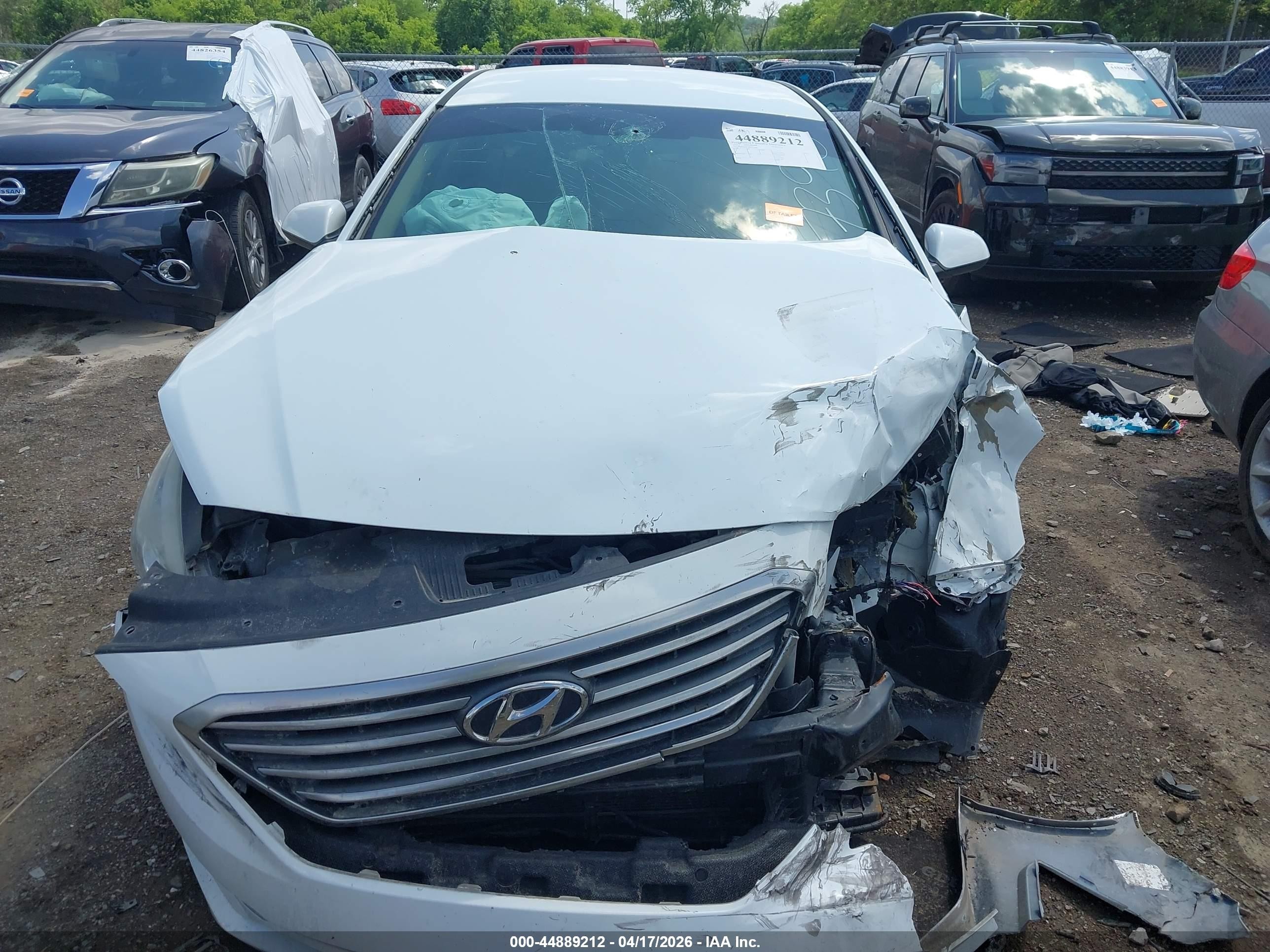 2017 Hyundai Sonata Se White vin: 5NPE24AF5HH577390
