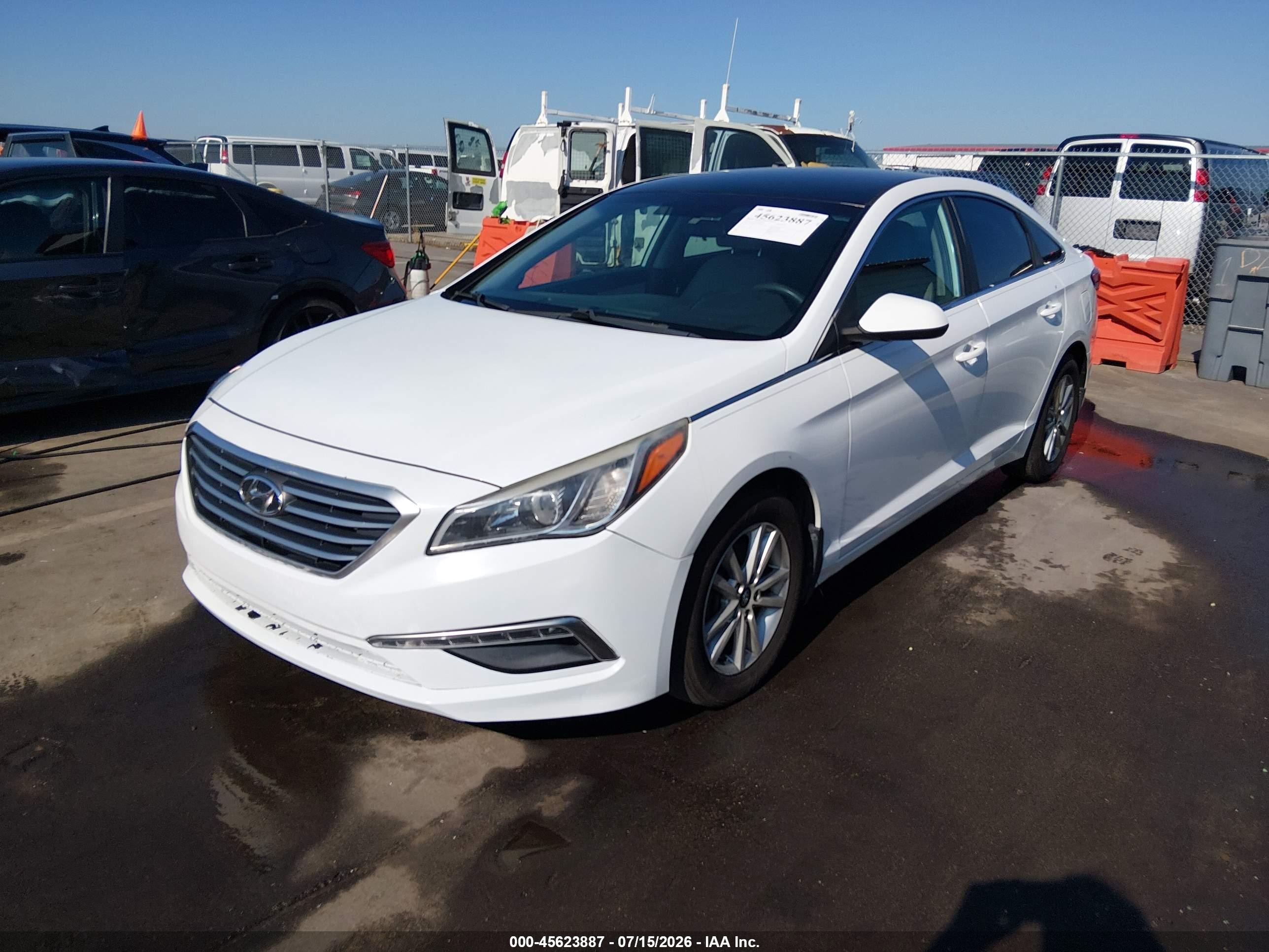 2015 Hyundai Sonata Se Белый vin: 5NPE24AF6FH000896
