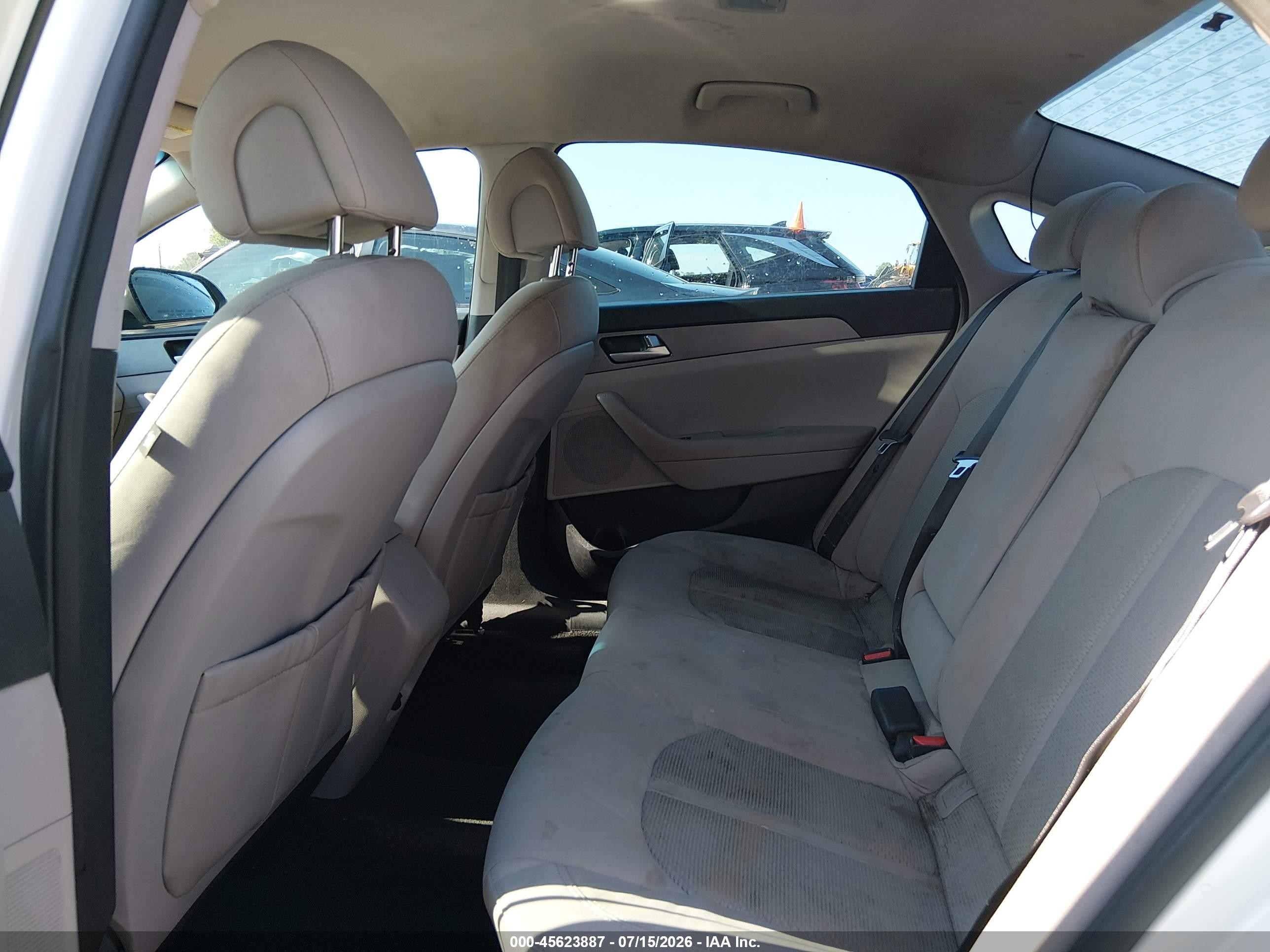 2015 Hyundai Sonata Se Белый vin: 5NPE24AF6FH000896