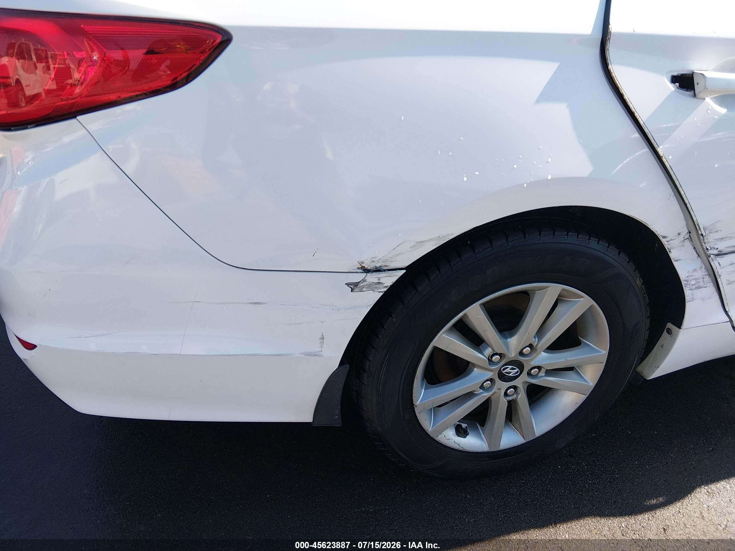 2015 Hyundai Sonata Se Белый vin: 5NPE24AF6FH000896