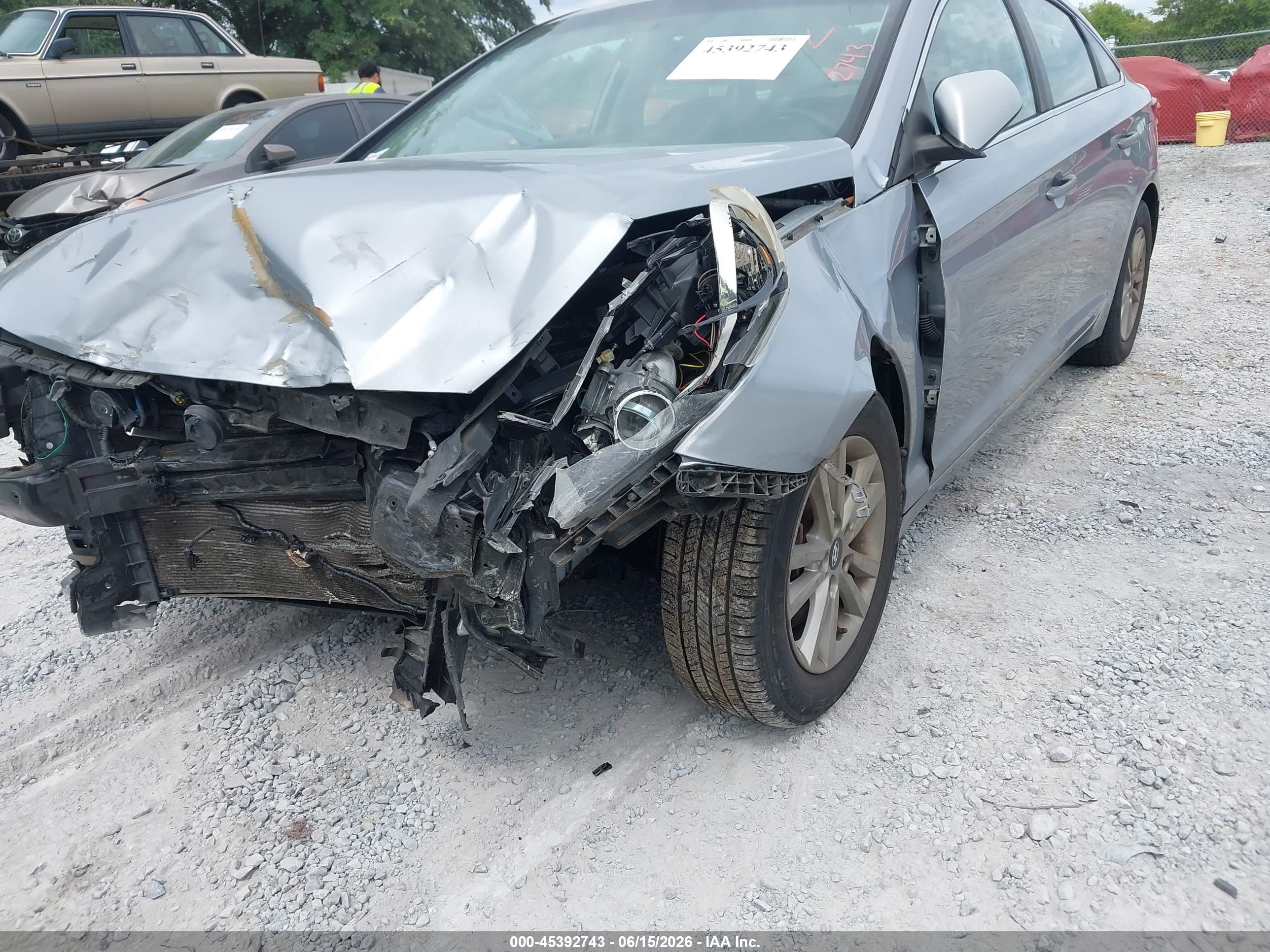 2015 Hyundai Sonata Se Серебряный vin: 5NPE24AF6FH022199