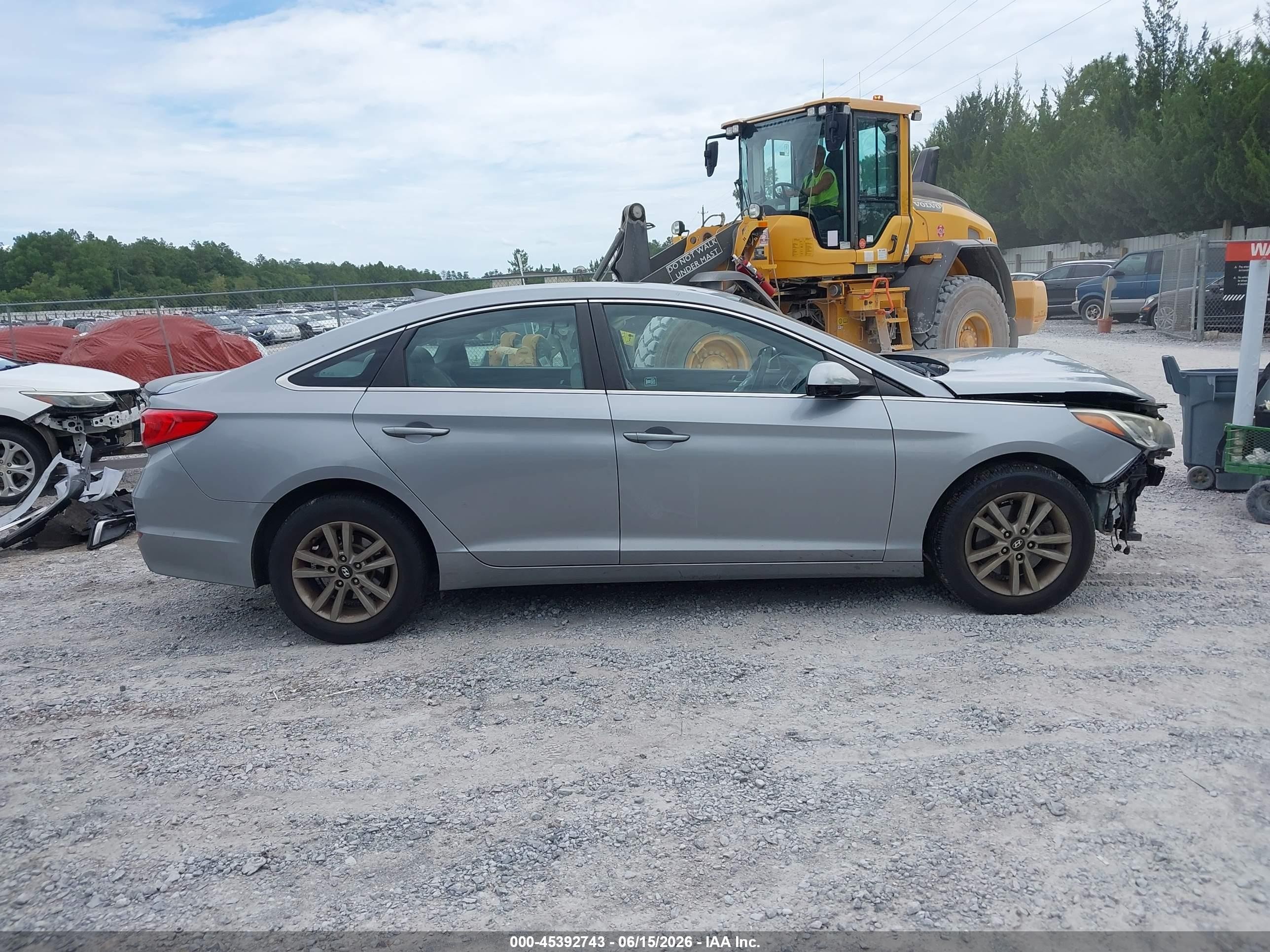 2015 Hyundai Sonata Se Серебряный vin: 5NPE24AF6FH022199